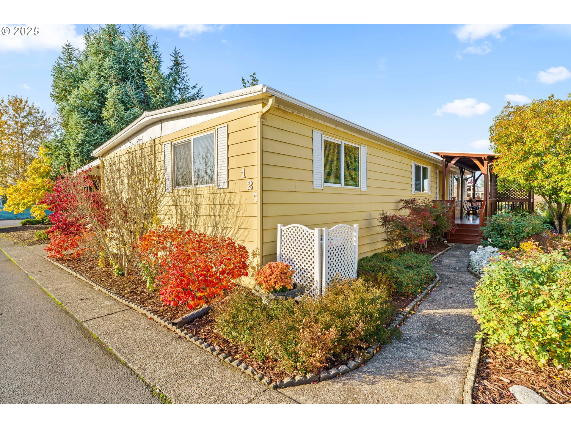 1800 Lakewood Ct 127 Property Photo 1