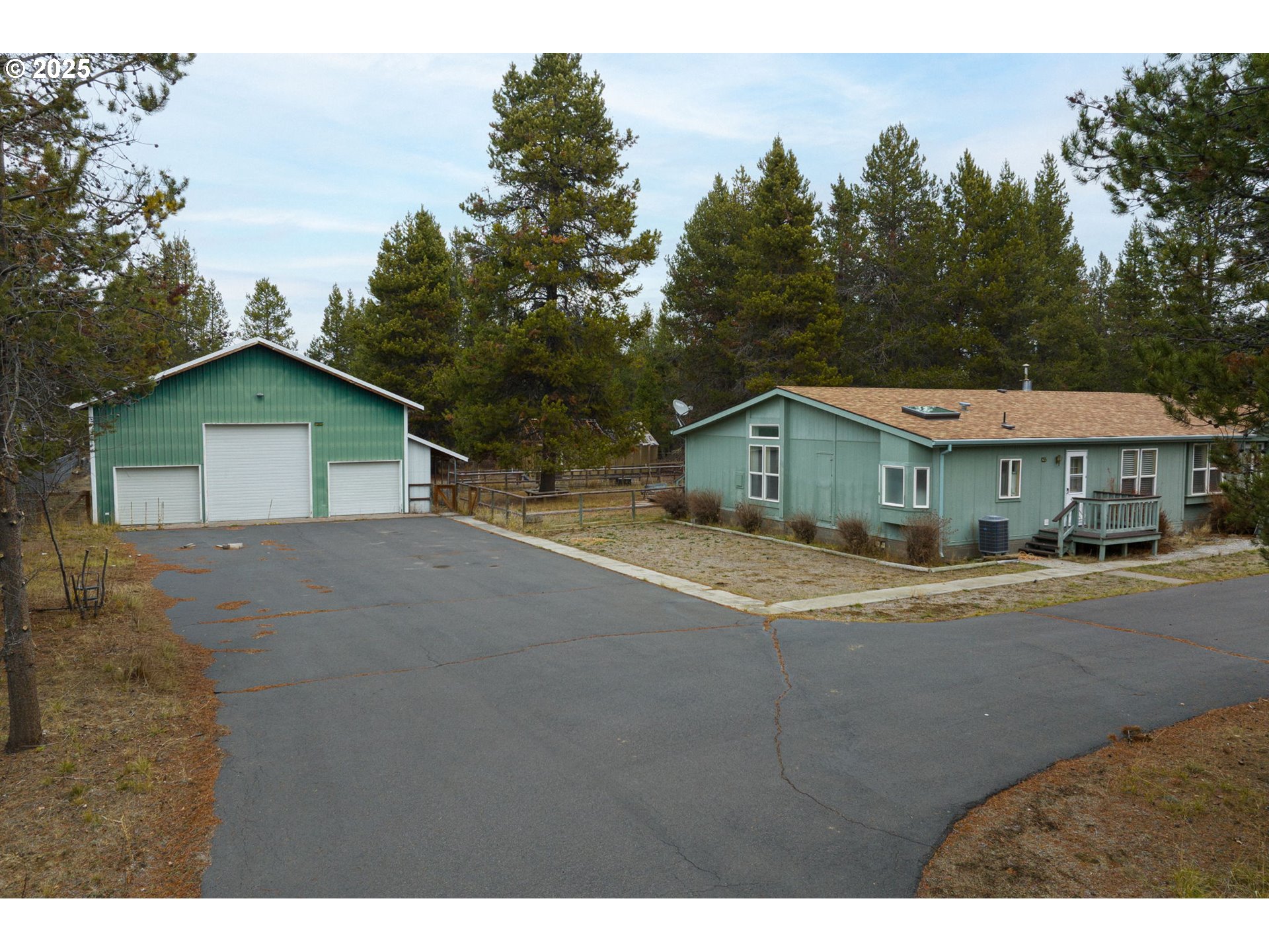 15728 Eastwind Ct Property Photo 1