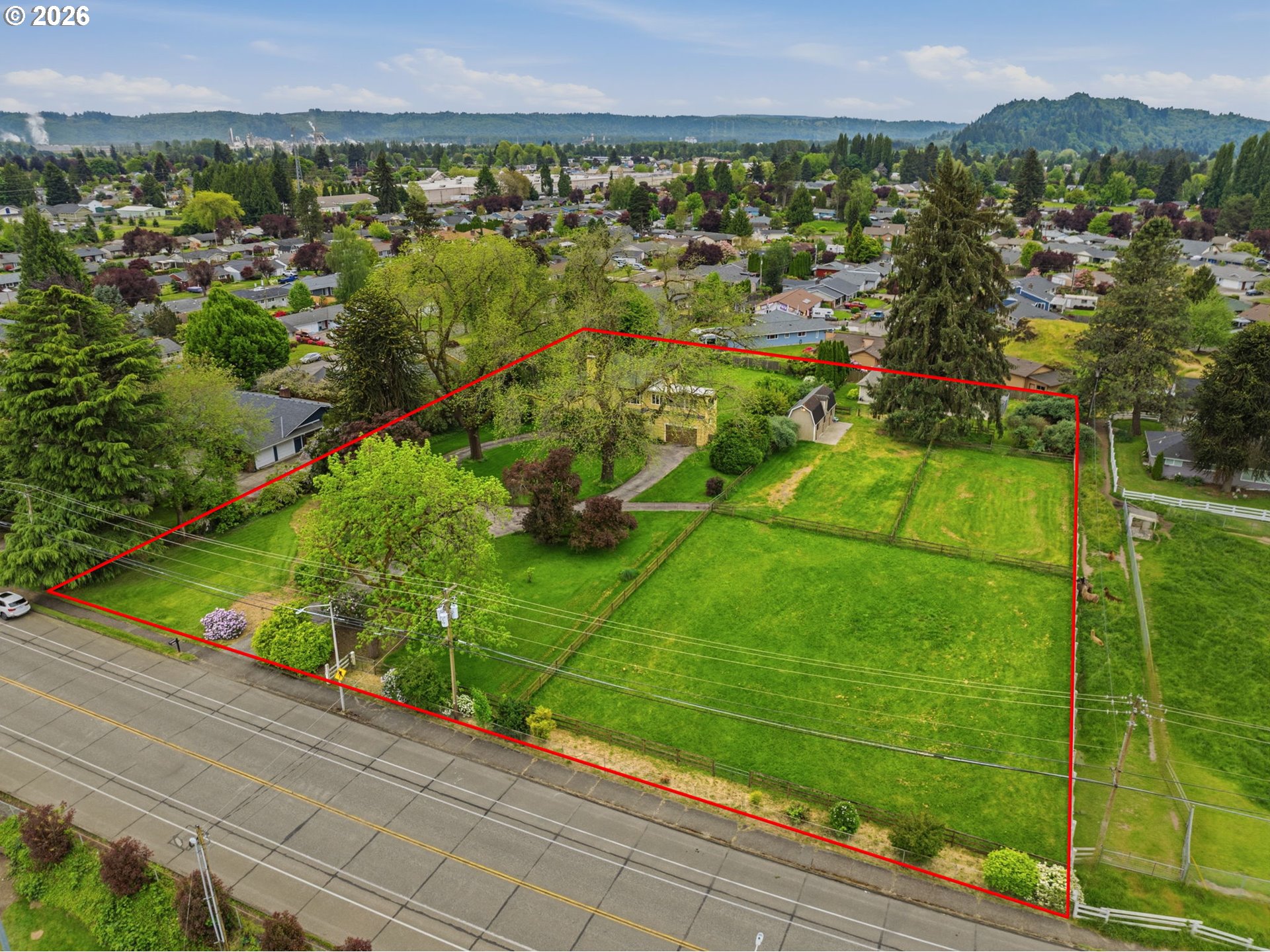 2655 Pacific Way Property Photo 4