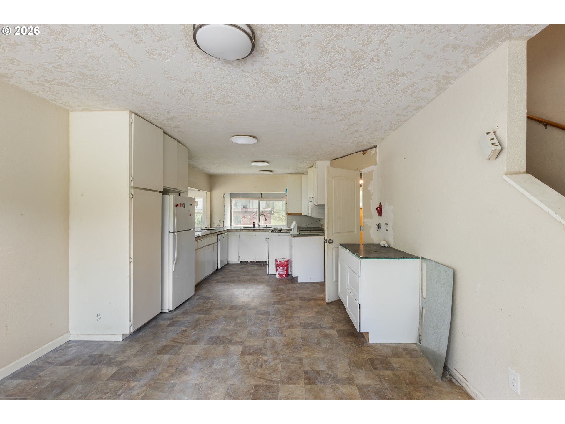 591 Mill St Property Photo 10
