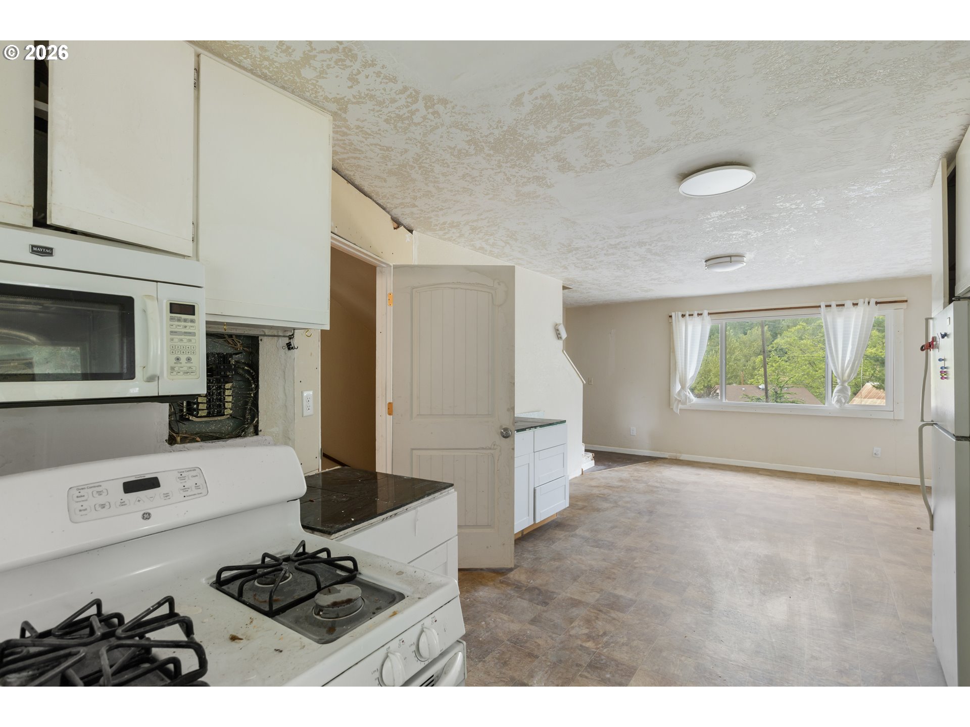 591 Mill St Property Photo 12