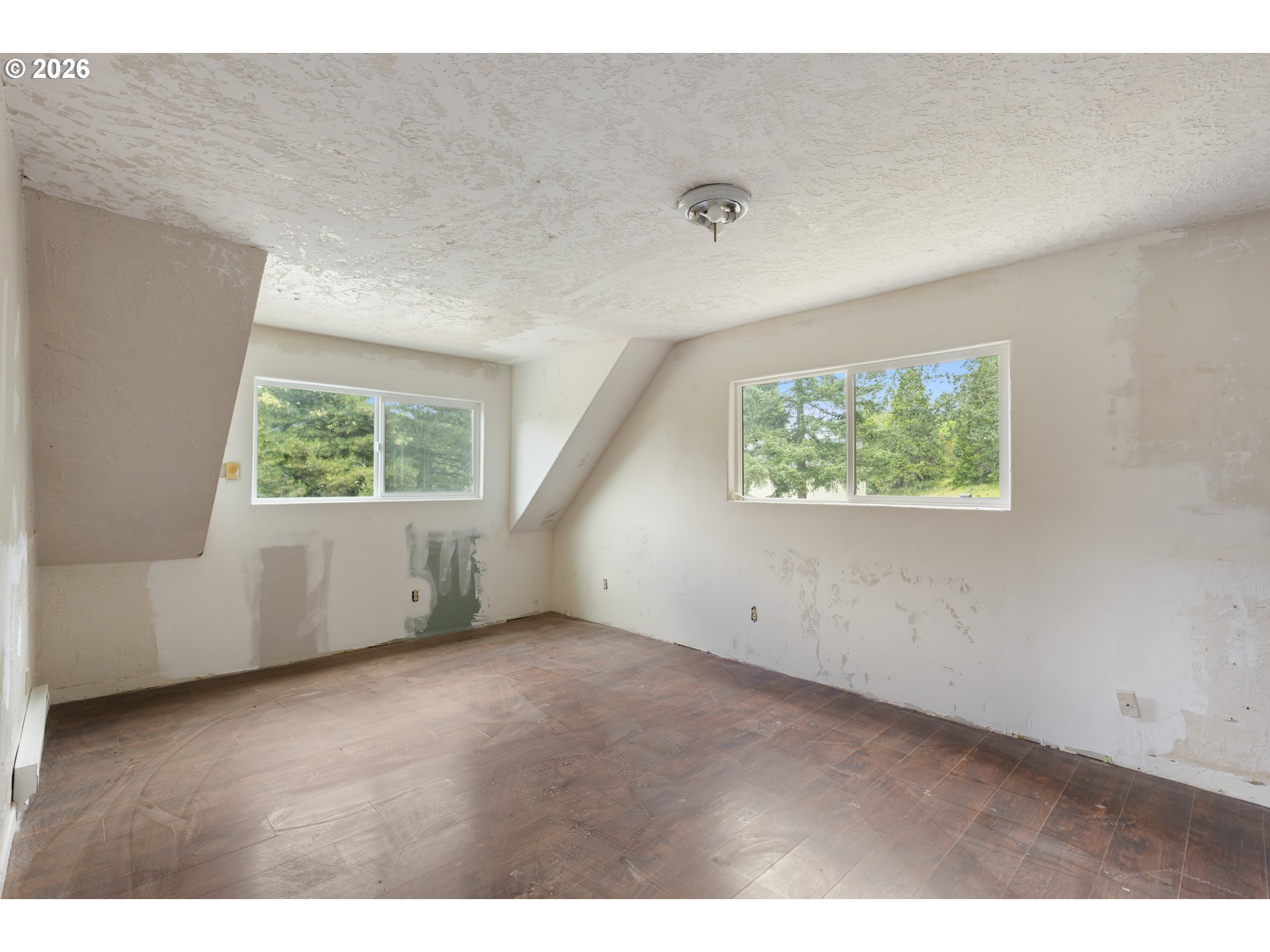 591 Mill St Property Photo 14