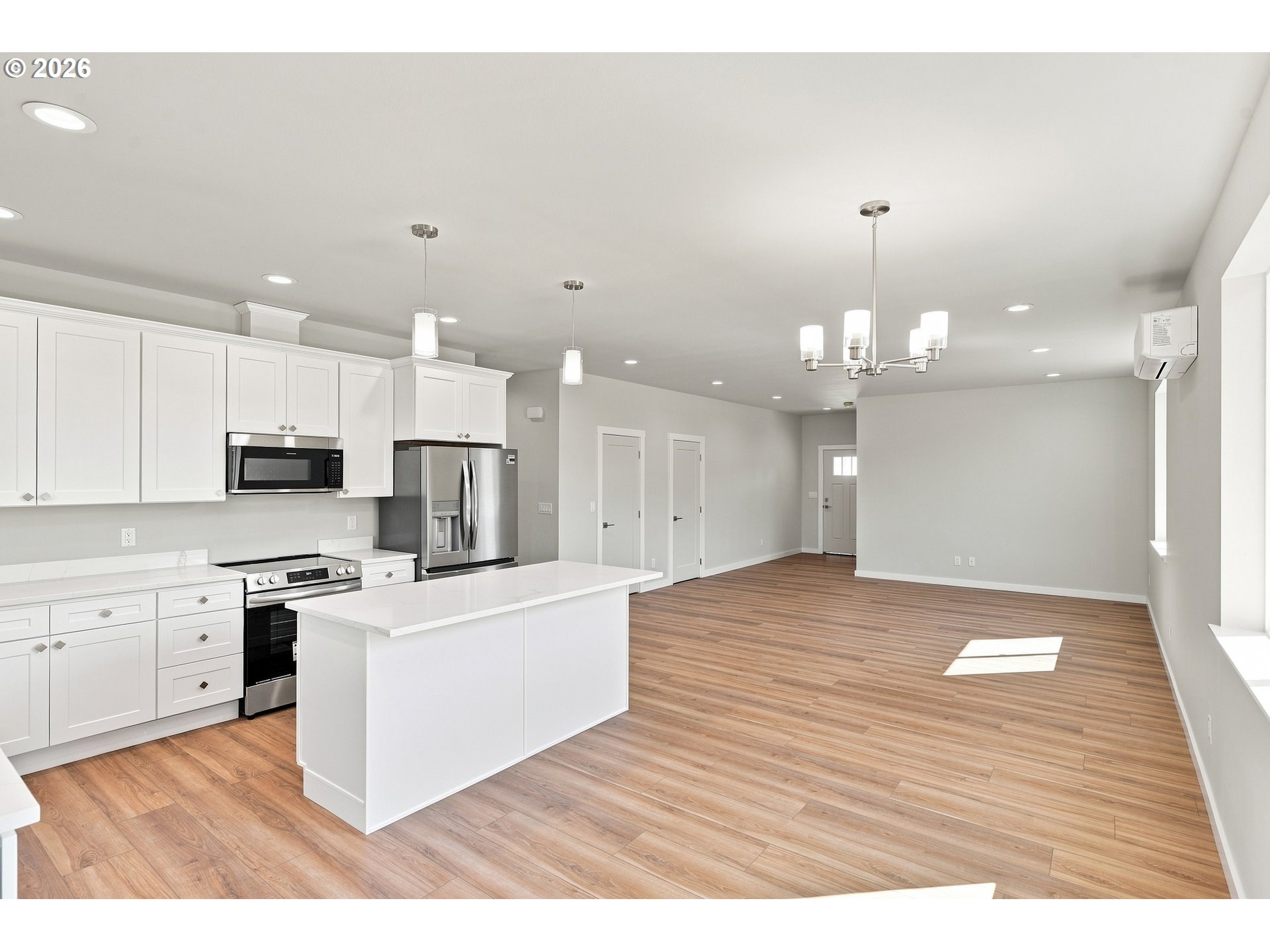 768 Division Ave Property Photo 12