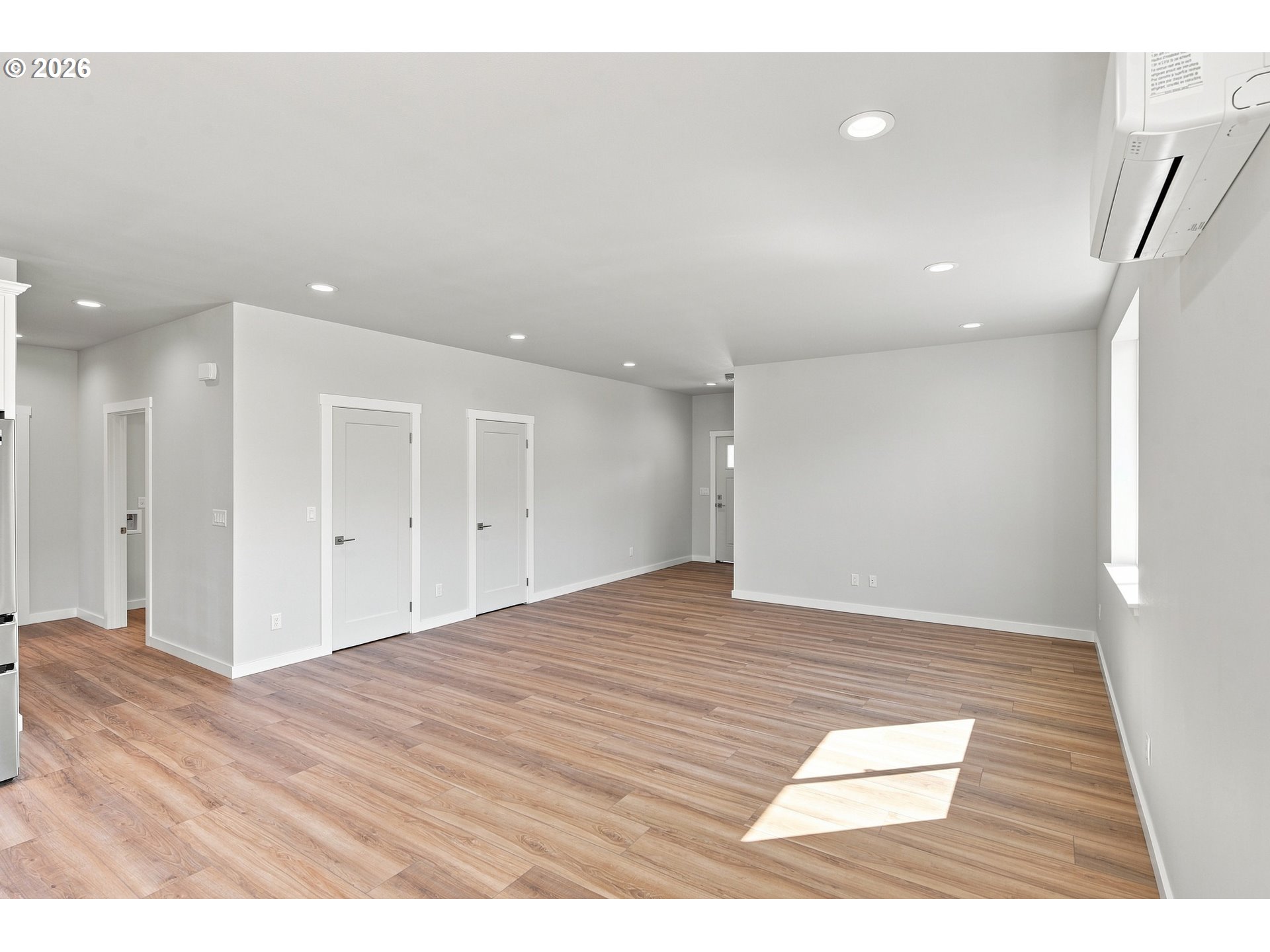 768 Division Ave Property Photo 14