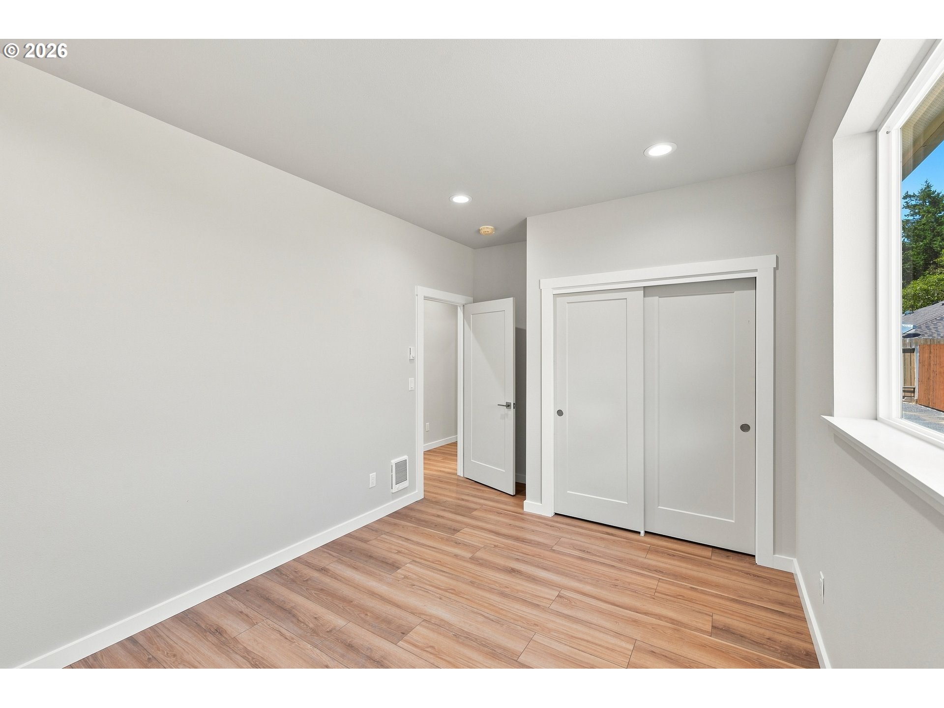 768 Division Ave Property Photo 18