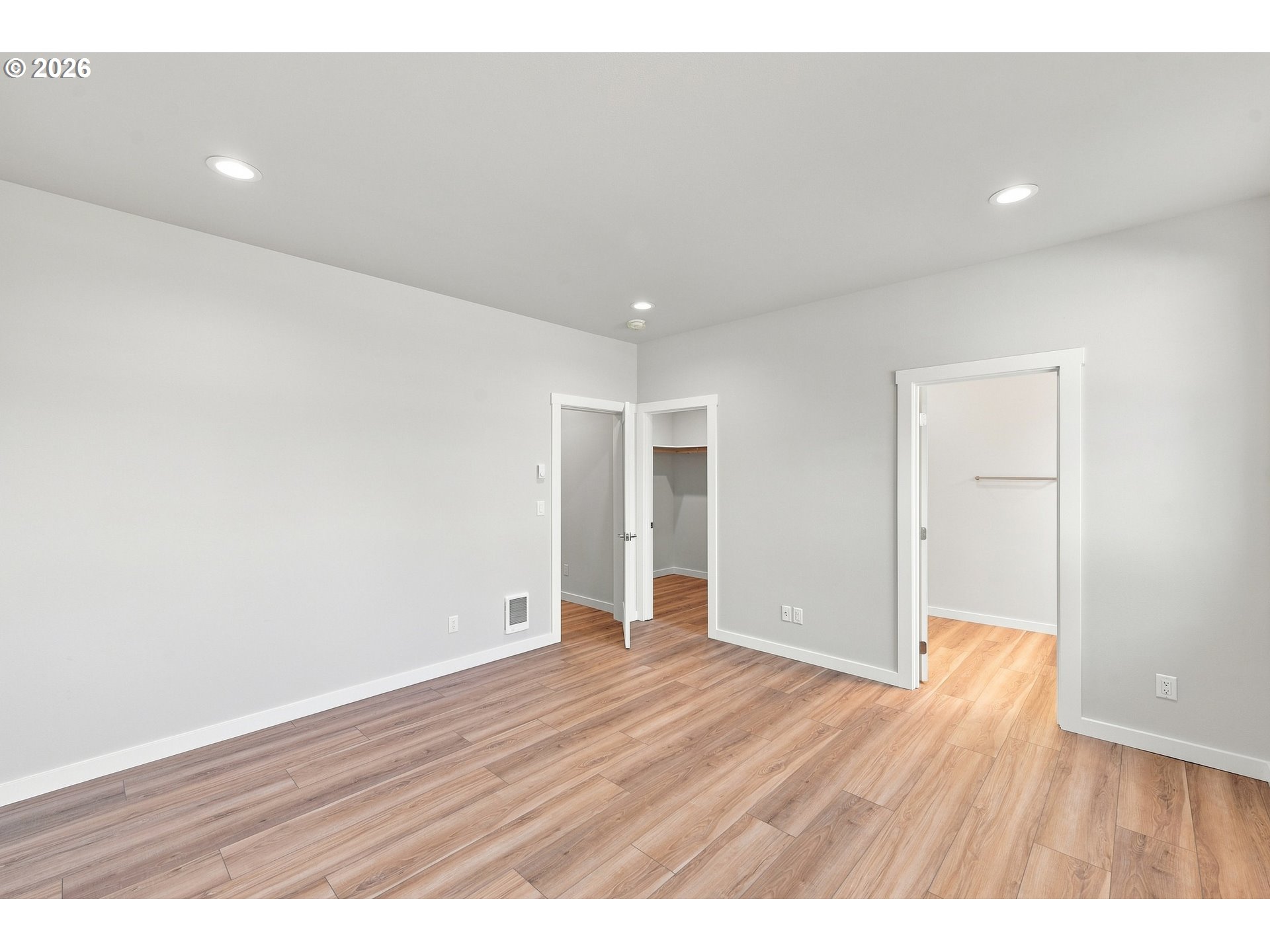 768 Division Ave Property Photo 21