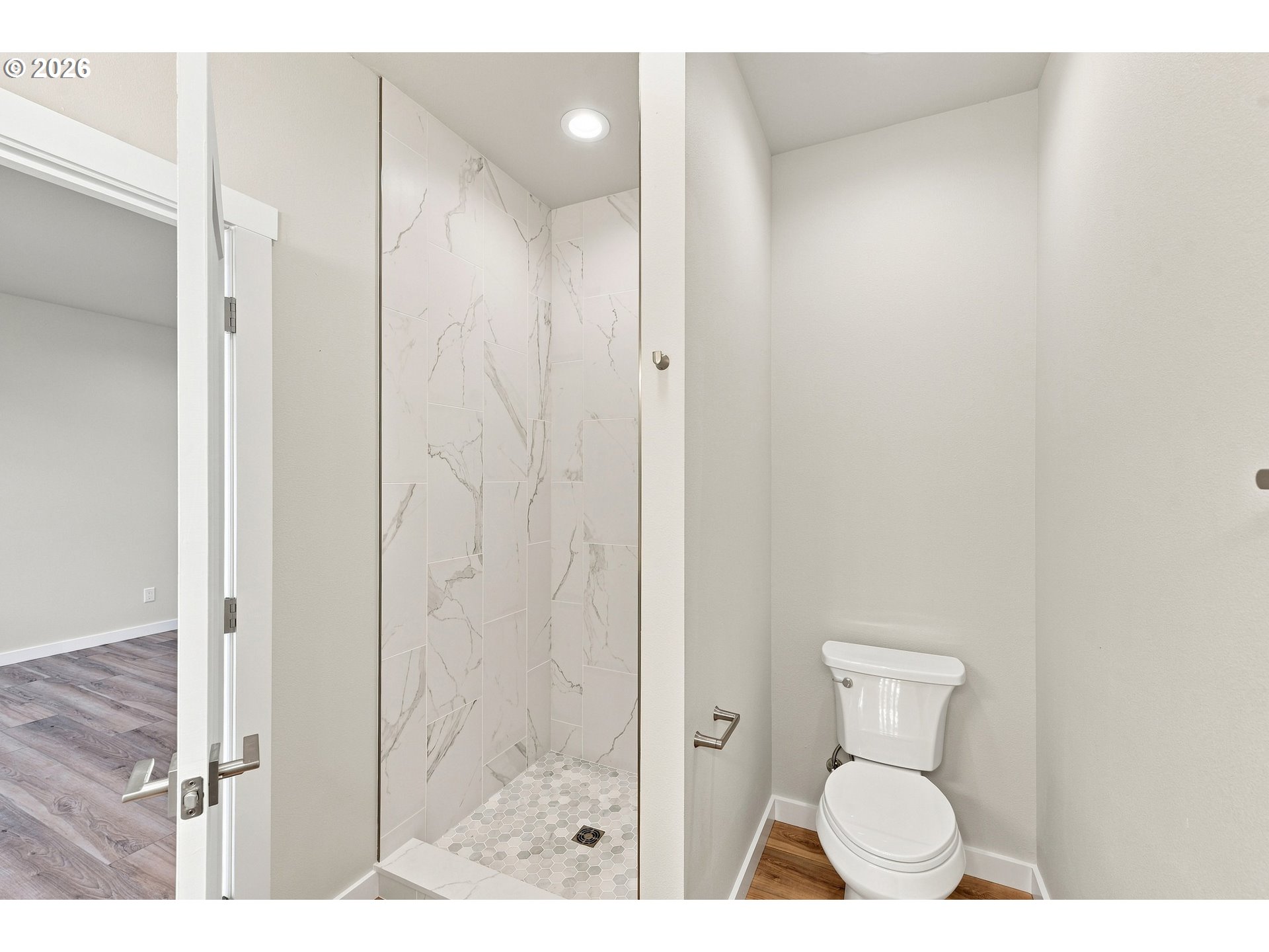 768 Division Ave Property Photo 24