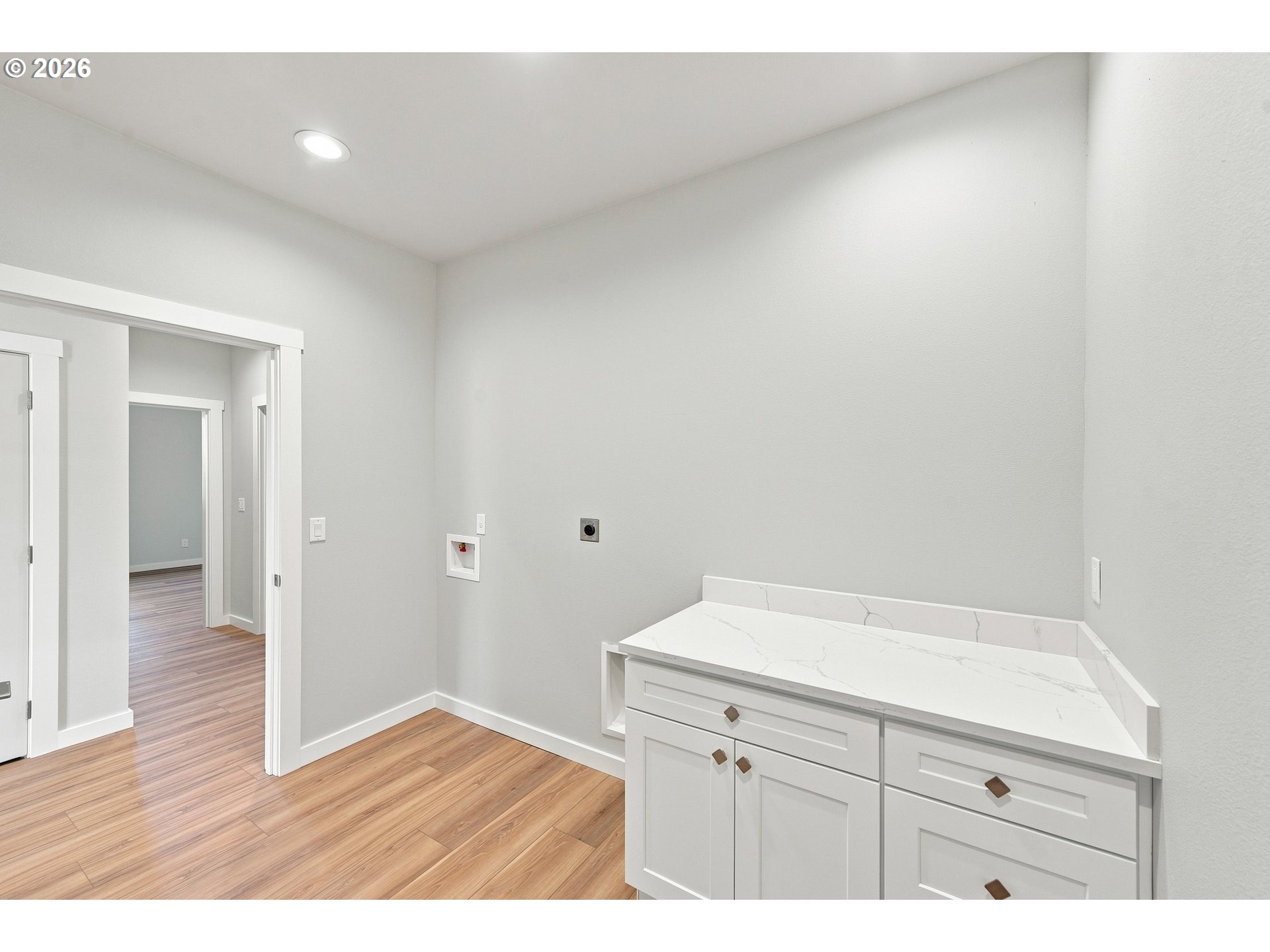 768 Division Ave Property Photo 32