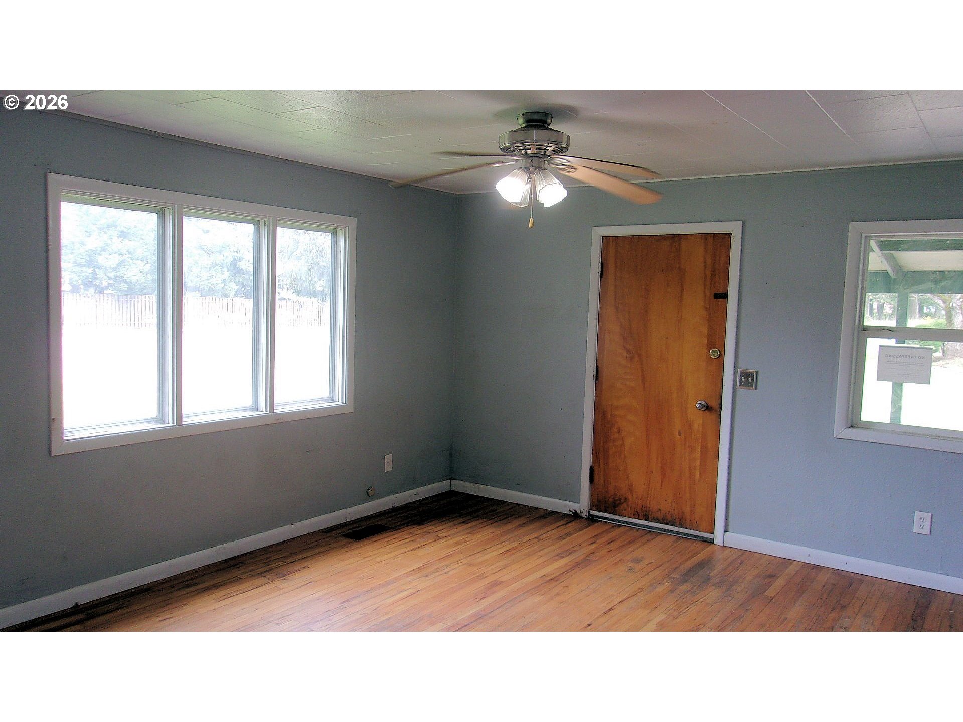 944 5th St Property Photo 4