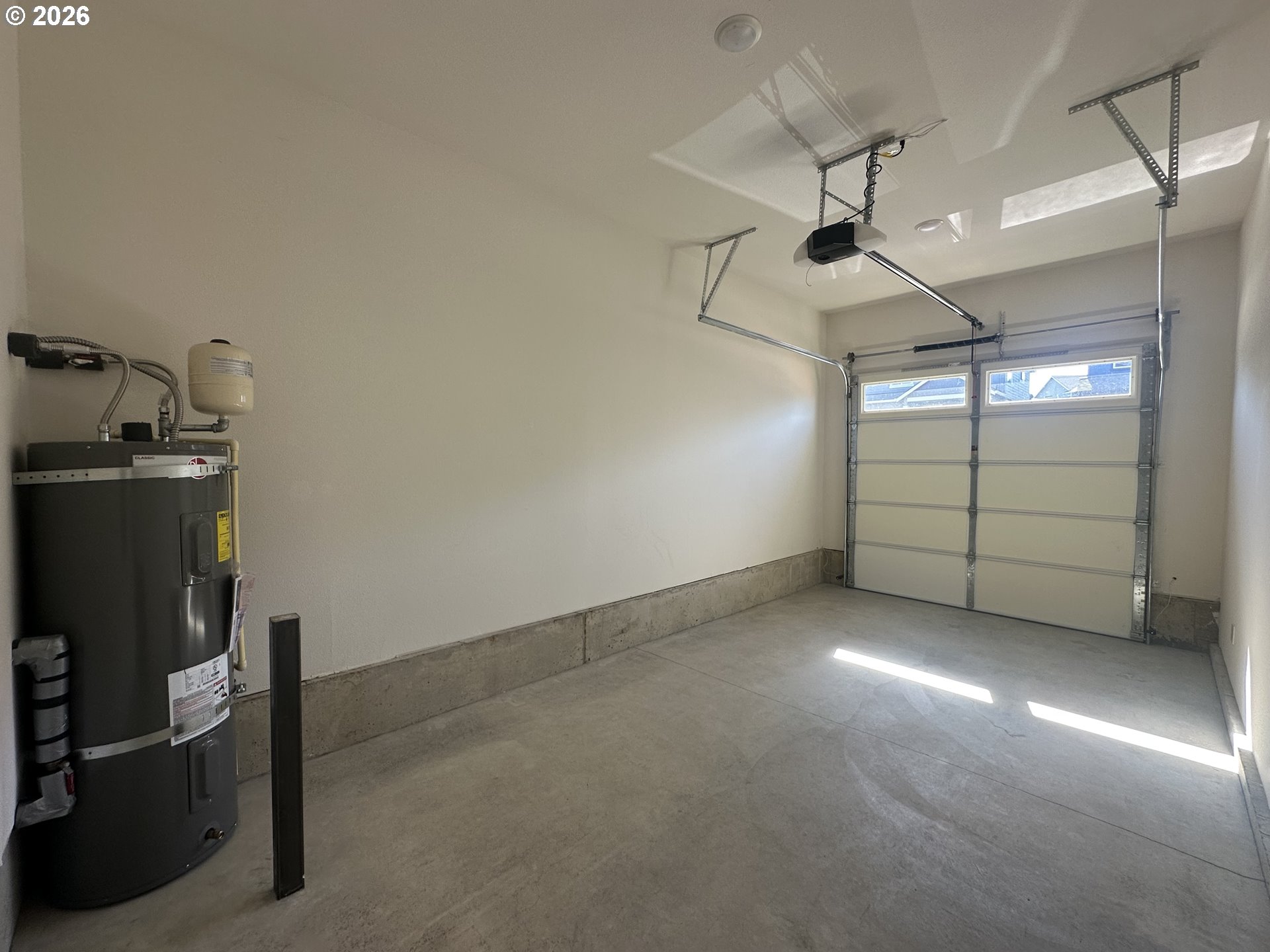 1048 Ne Regan Hill Loop Property Photo 15