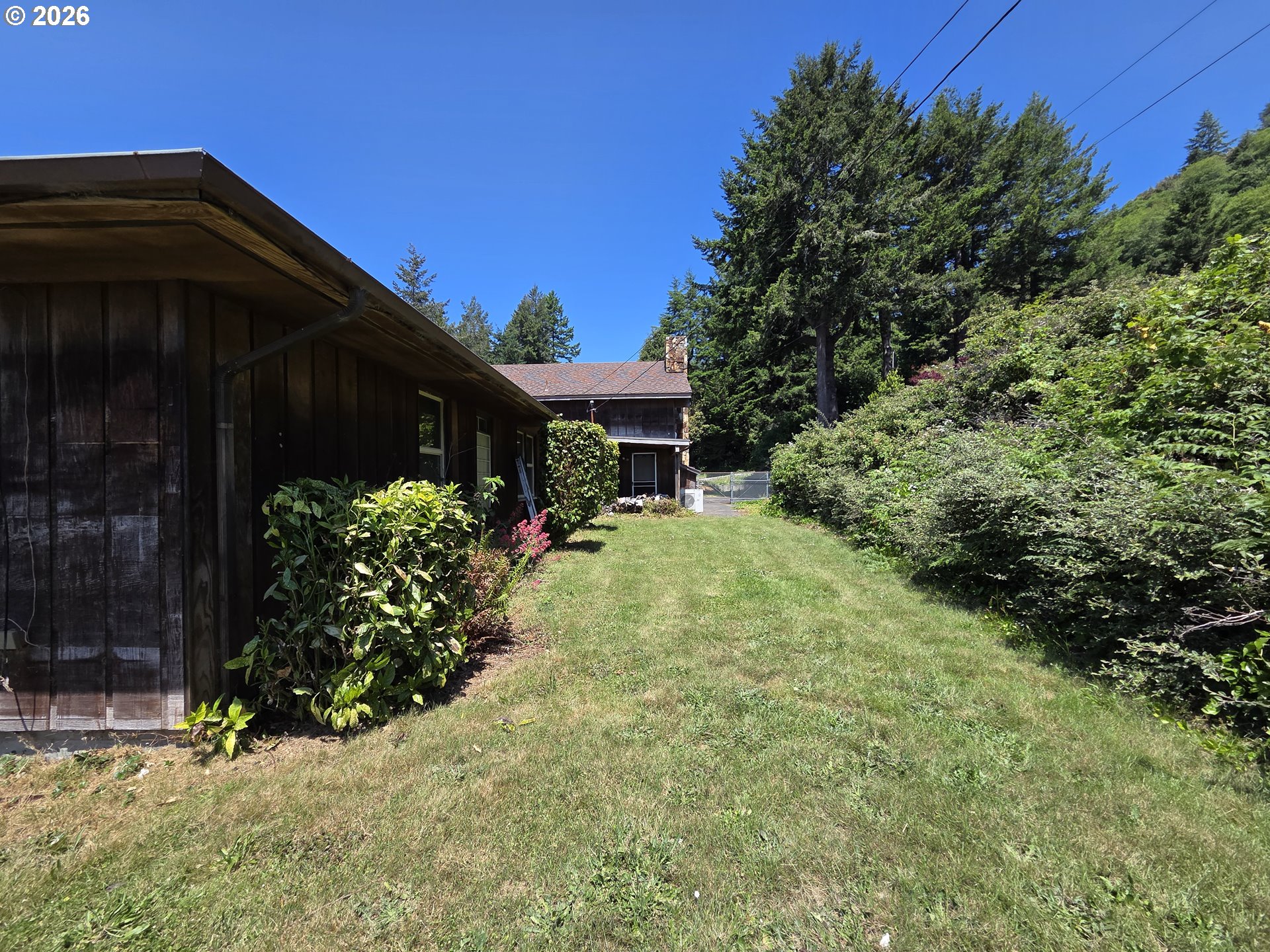 16005 Carson Ln Property Photo 4