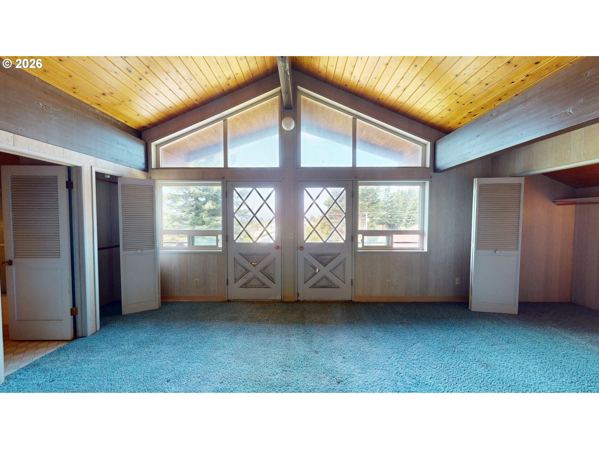 16005 Carson Ln Property Photo 9