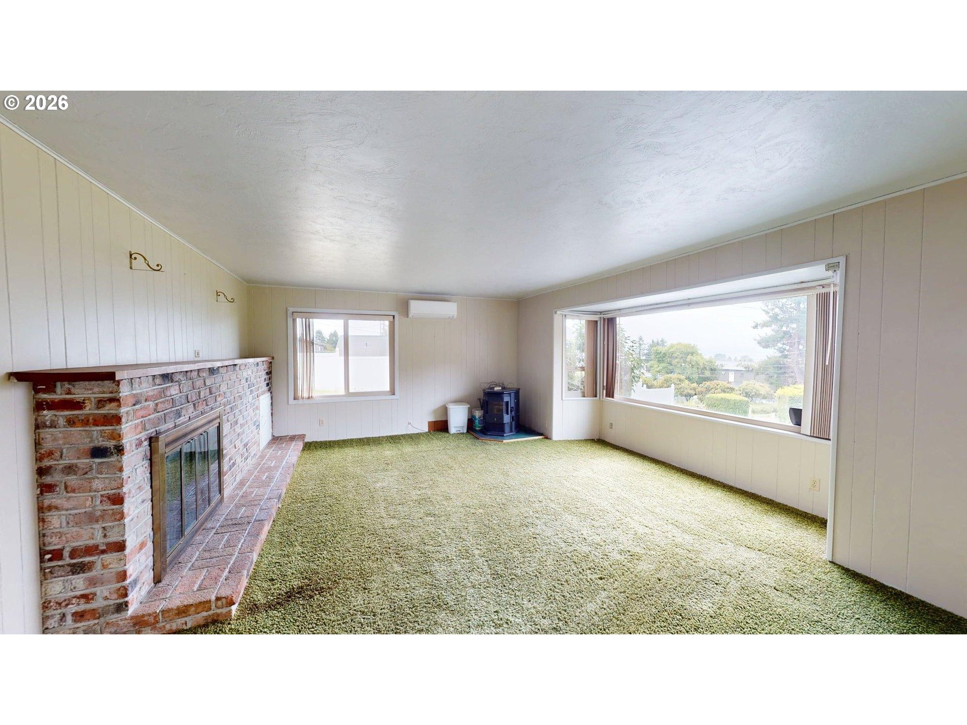 16005 Carson Ln Property Photo 13
