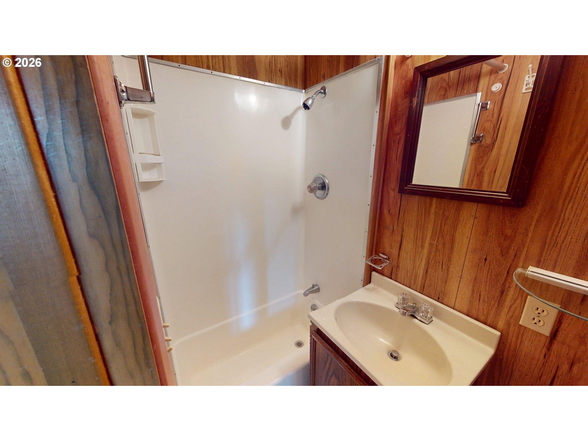 16005 Carson Ln Property Photo 32