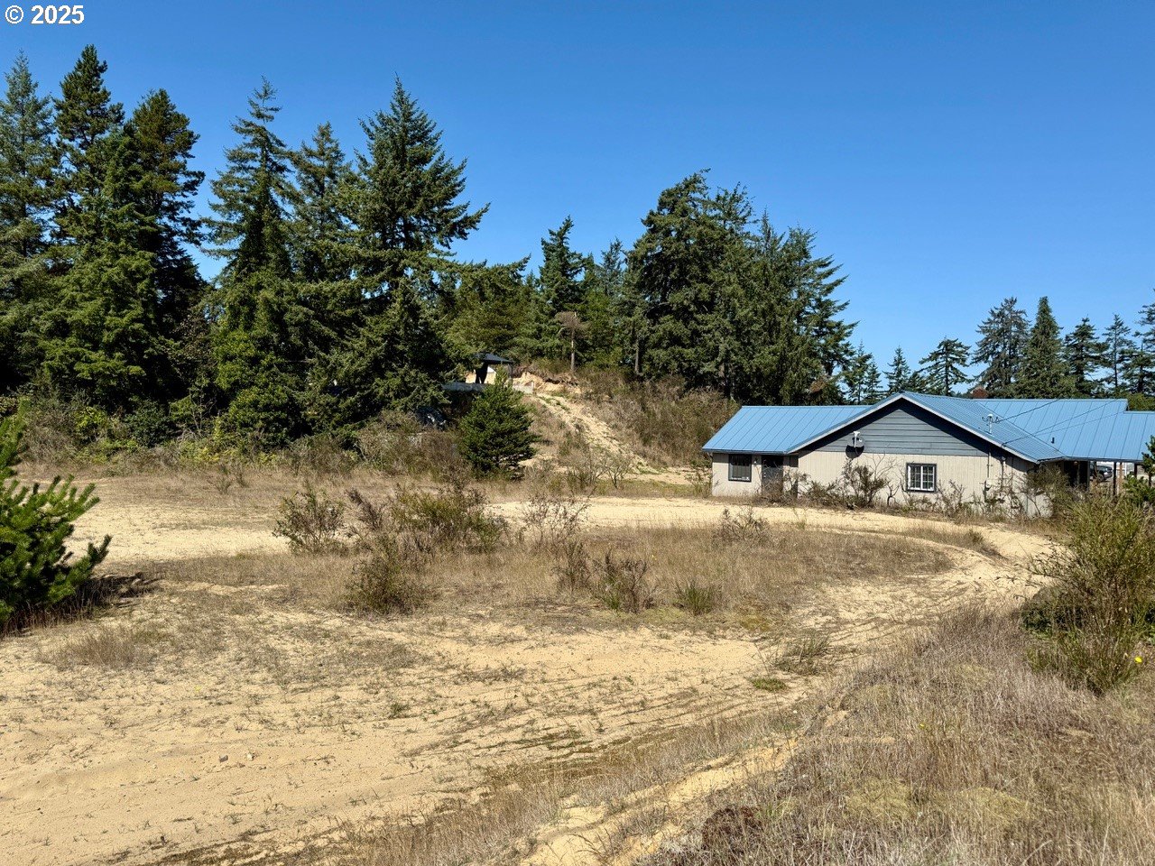 68760 Hauser Rd Property Photo 1