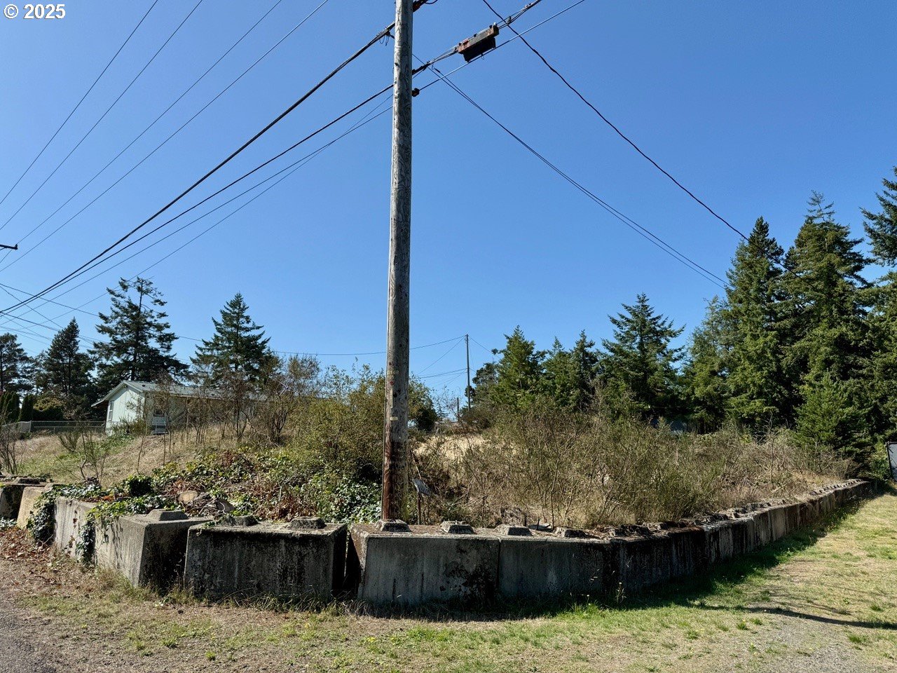 68760 Hauser Rd Property Photo 5