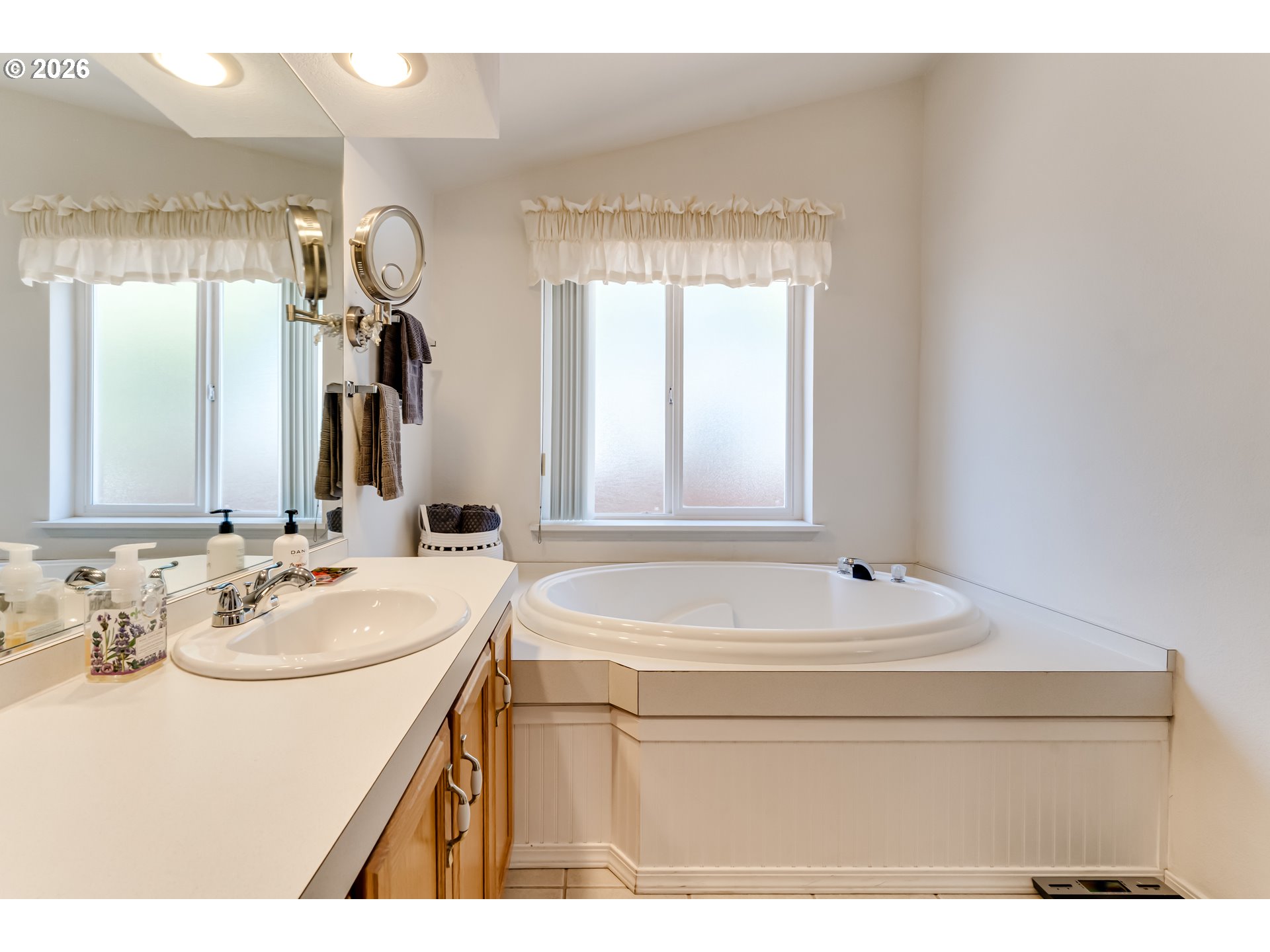 1816 Fountain Ct Property Photo 18