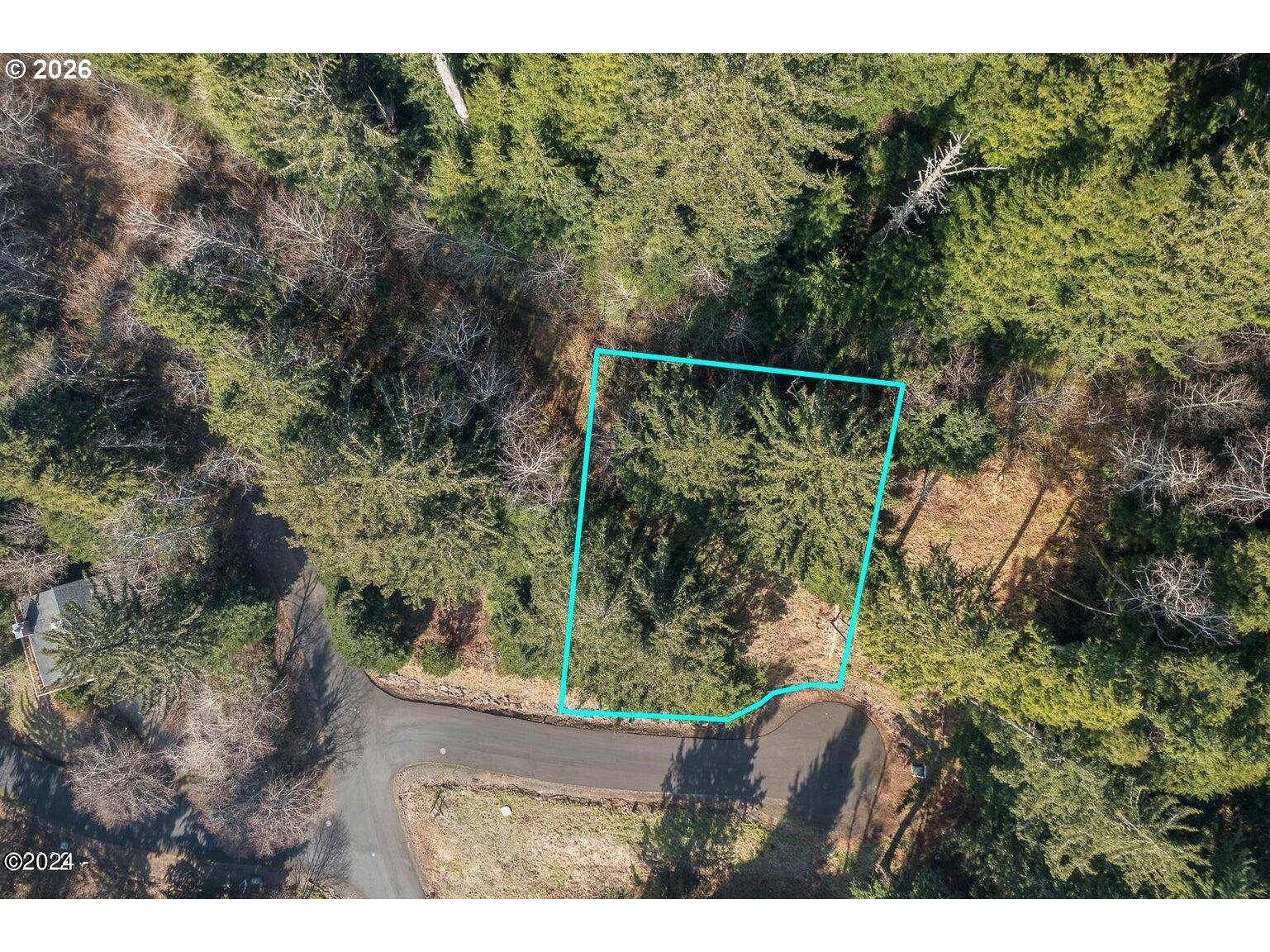 505 Creekside Ln Property Photo 4