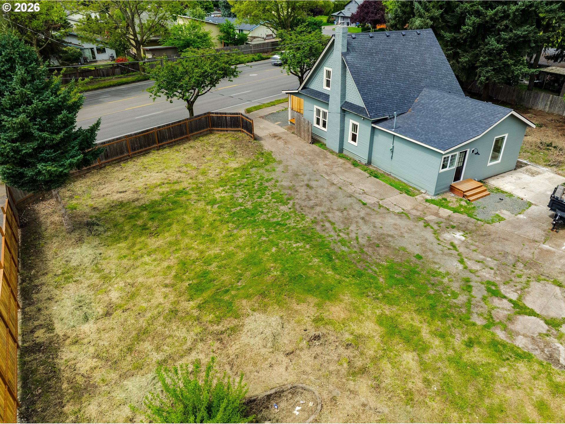 3335 River Rd Property Photo 3