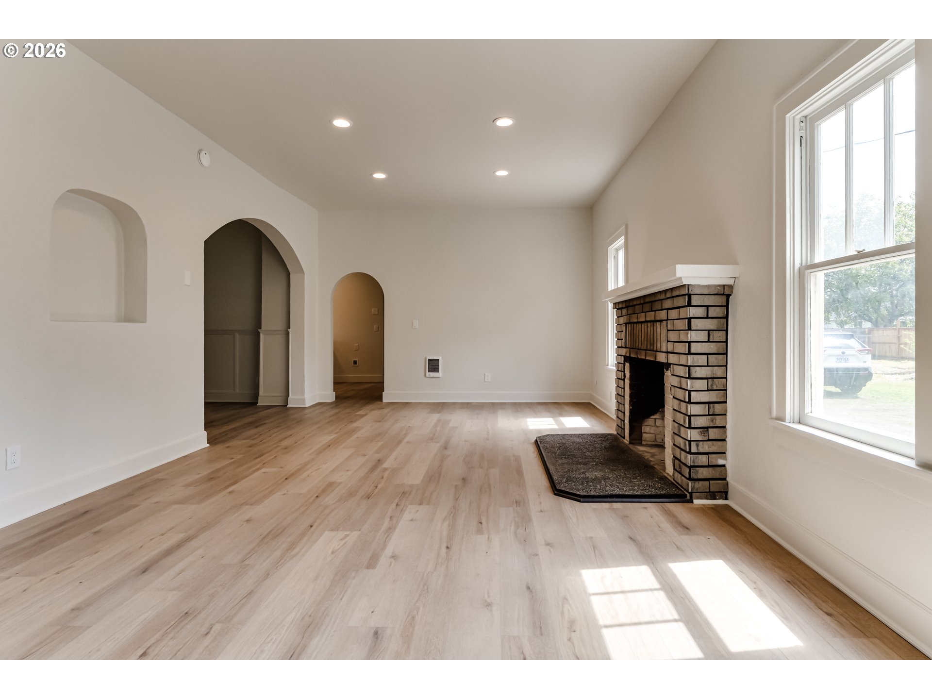 3335 River Rd Property Photo 8