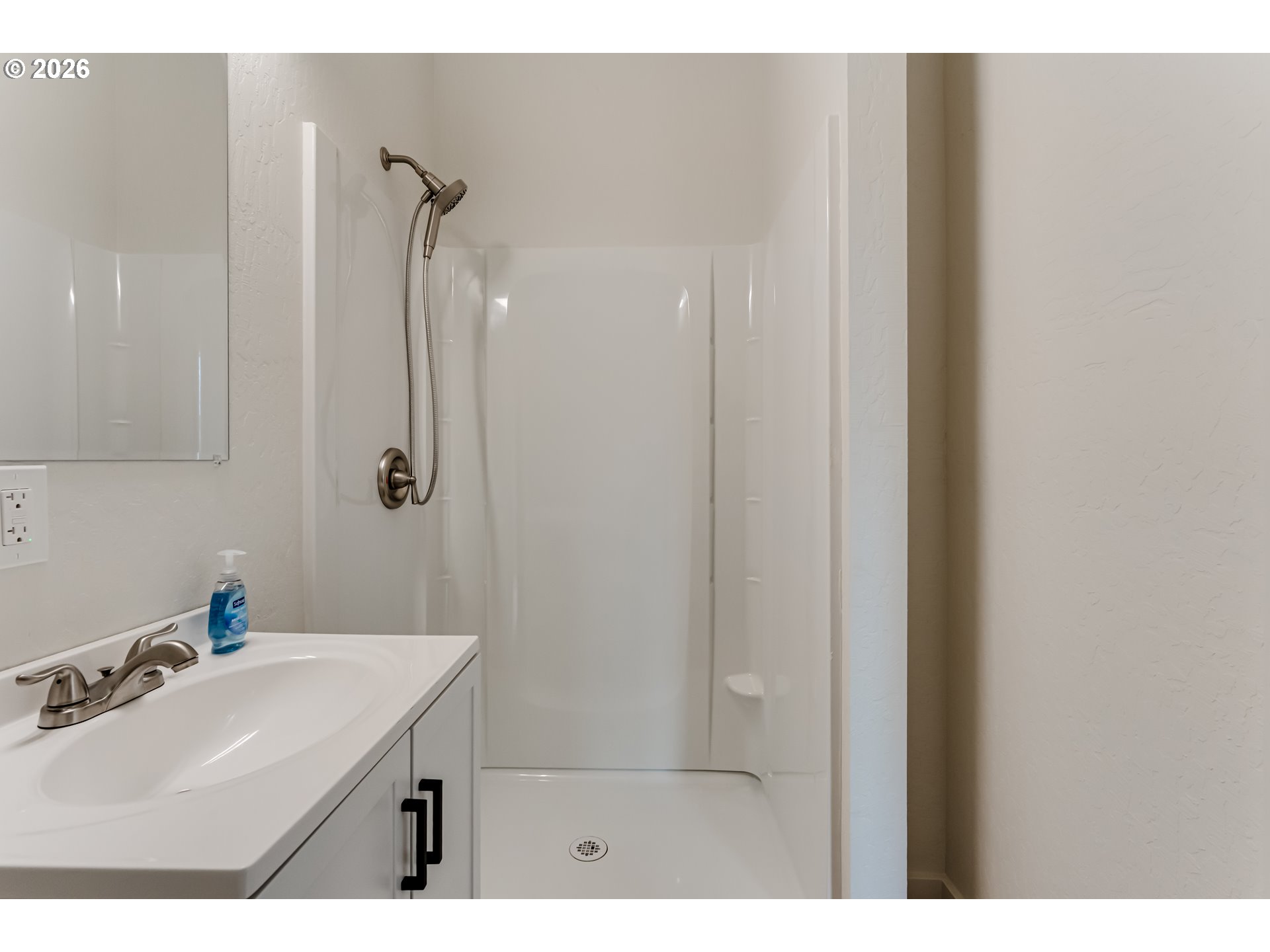3335 River Rd Property Photo 16