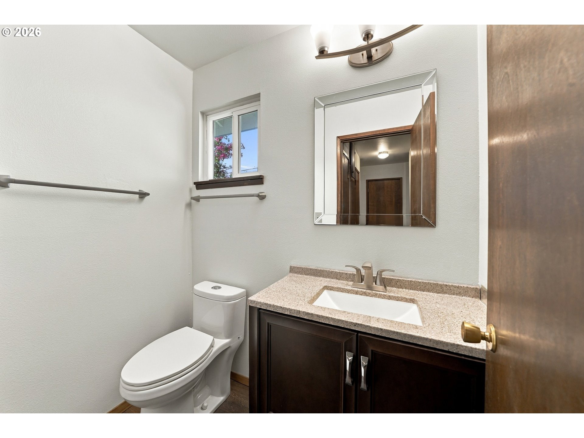 371 Hawthorne St Property Photo 18