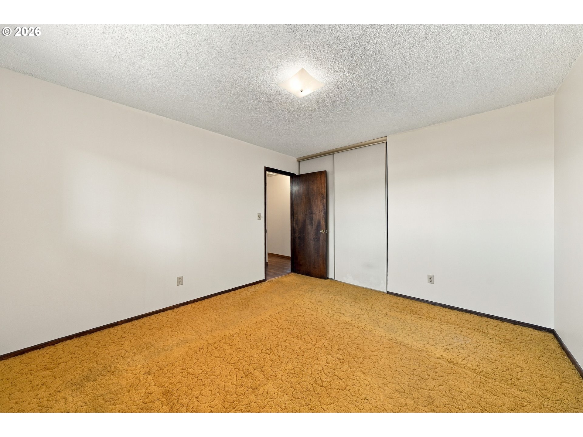371 Hawthorne St Property Photo 23