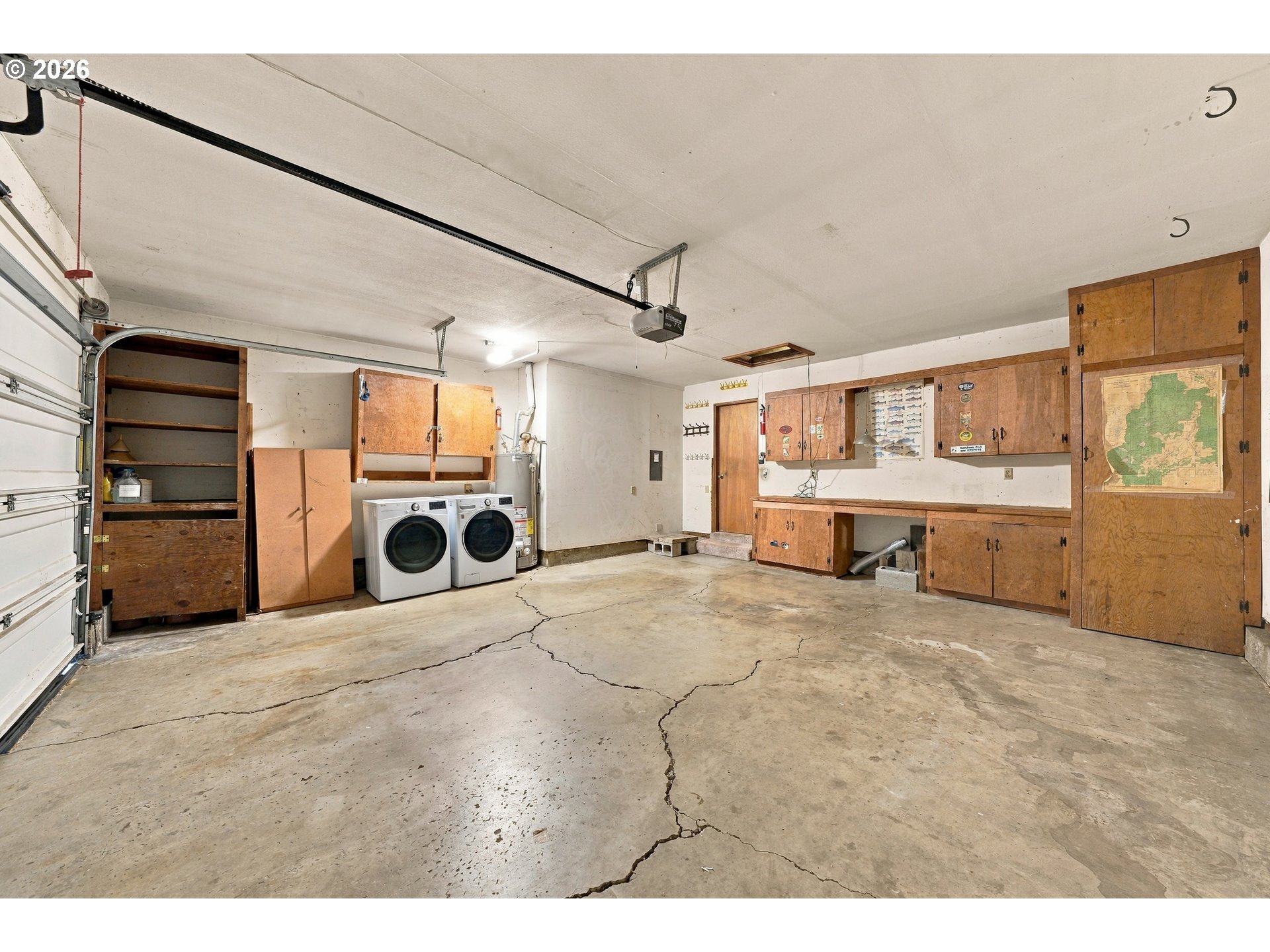 371 Hawthorne St Property Photo 25