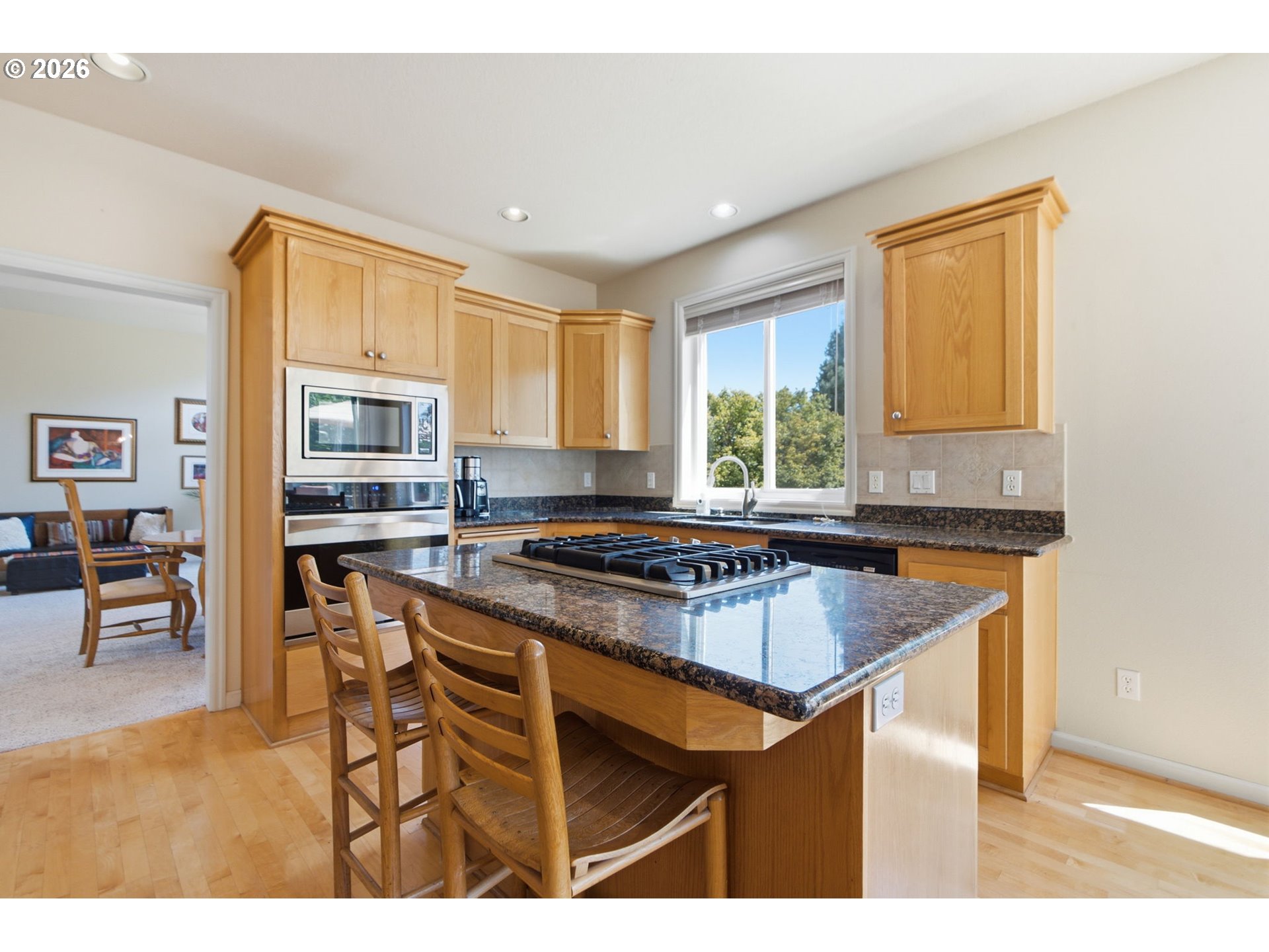 15946 Se Henderson Way Property Photo 4