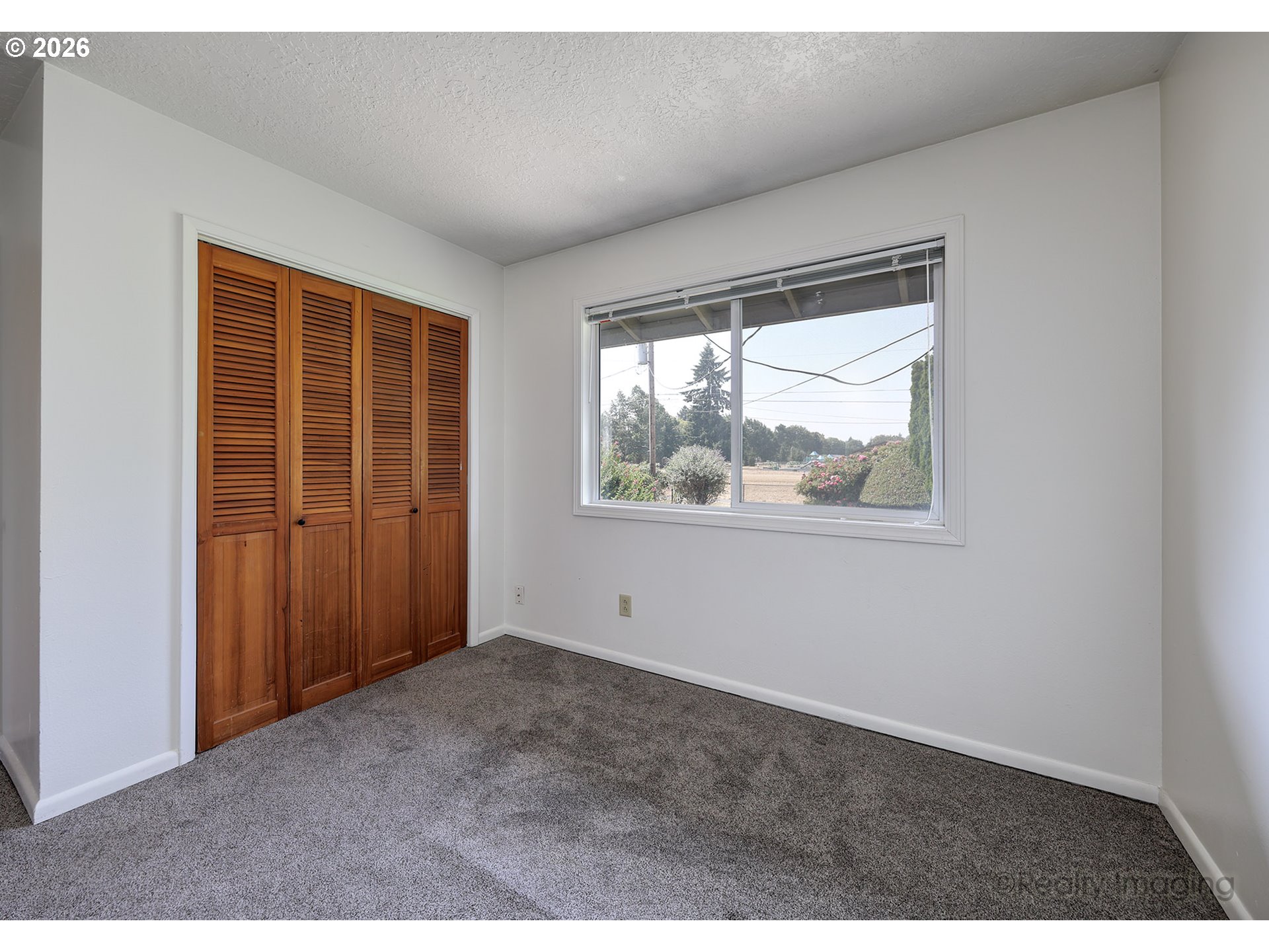 1202 Ogden Ave Property Photo 8