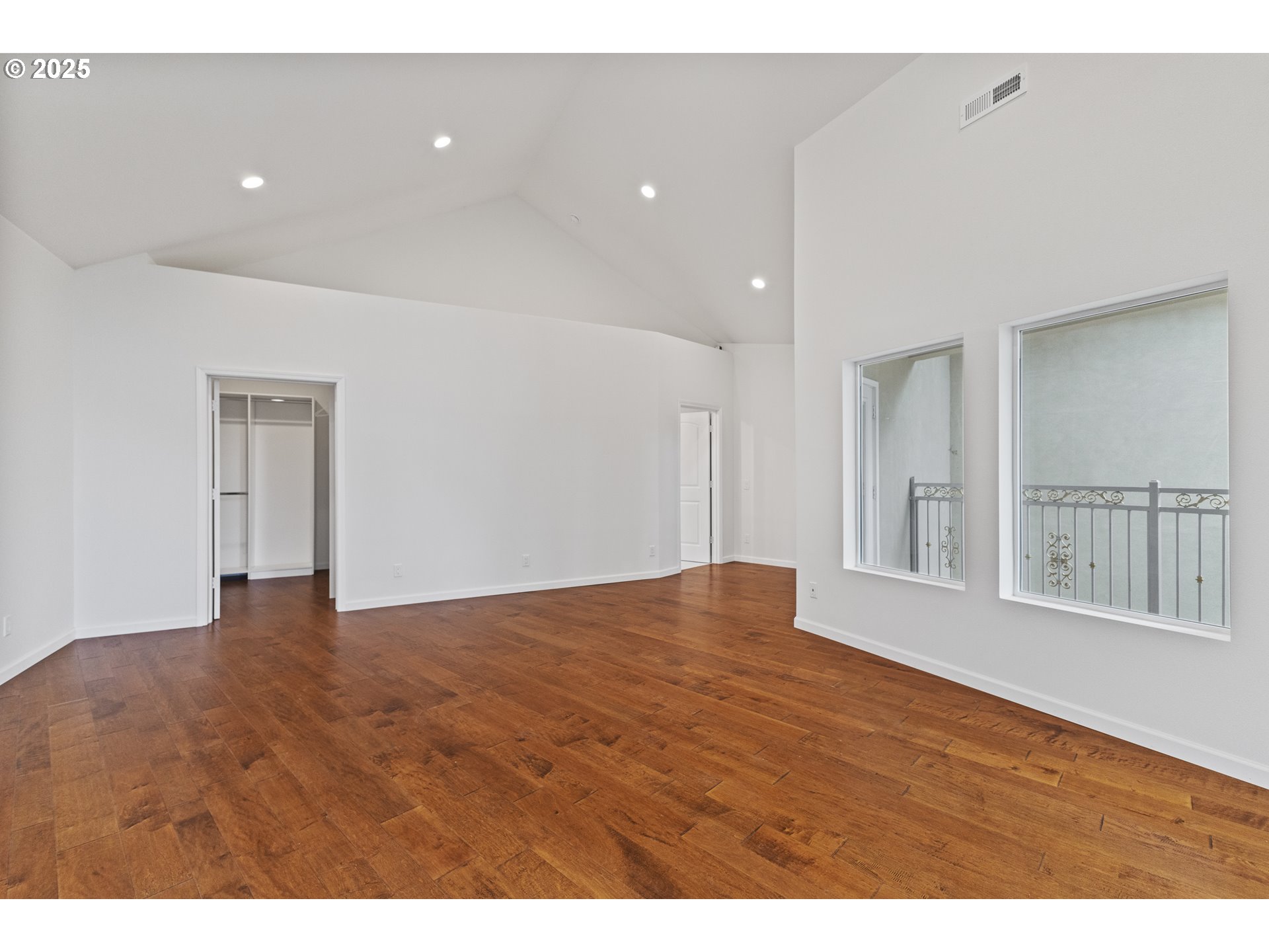 2495 Chester St Property Photo 21