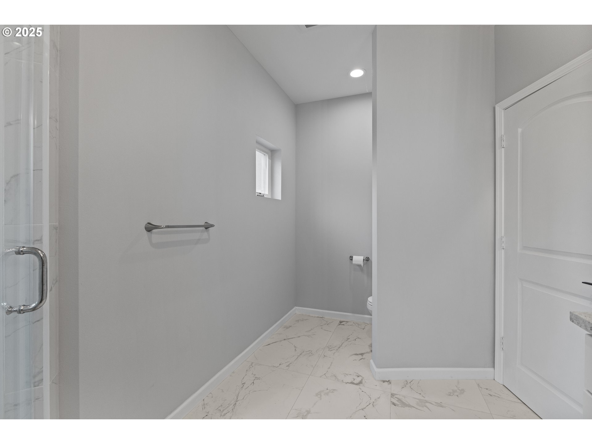 2495 Chester St Property Photo 29