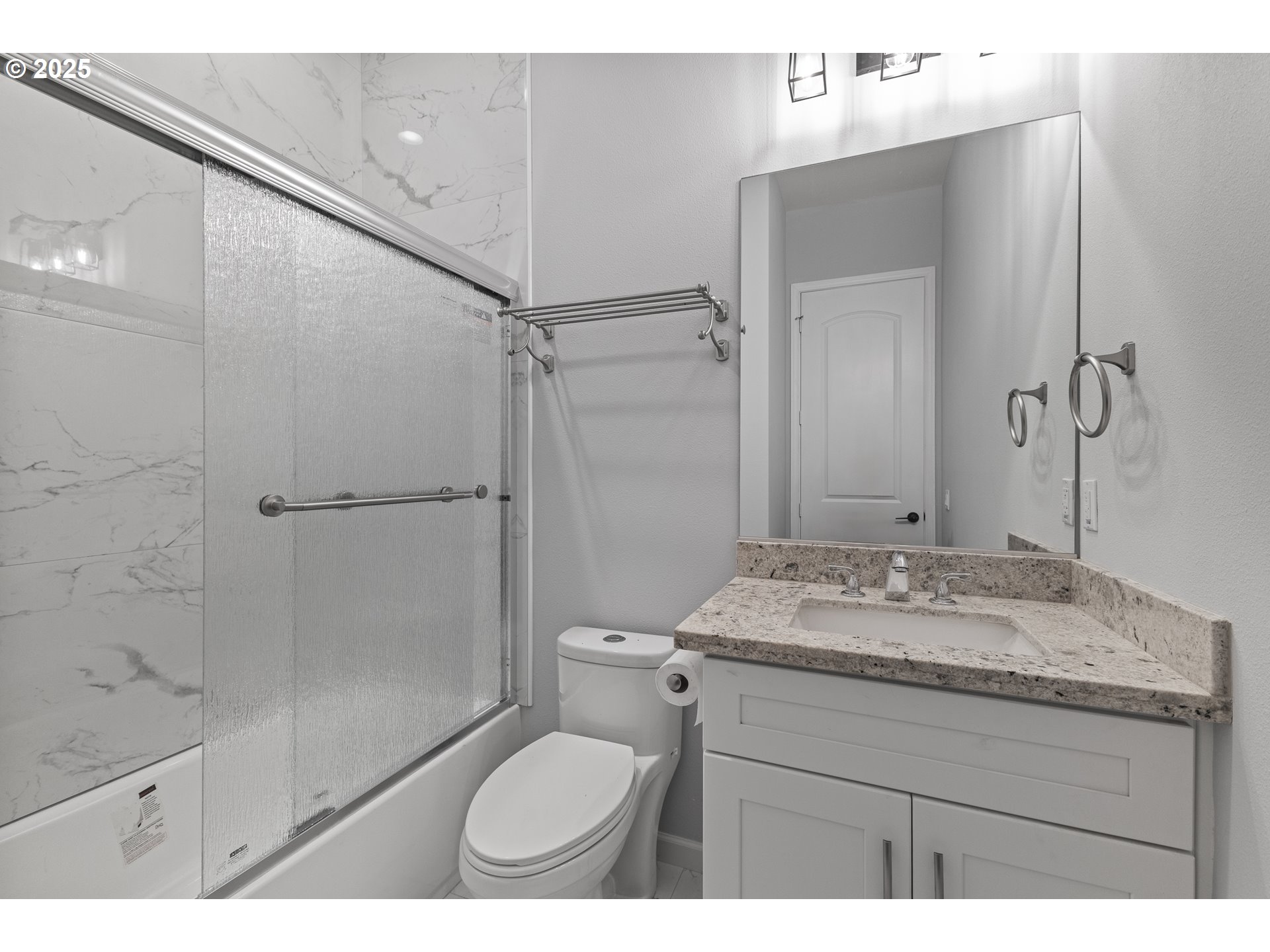 2495 Chester St Property Photo 41