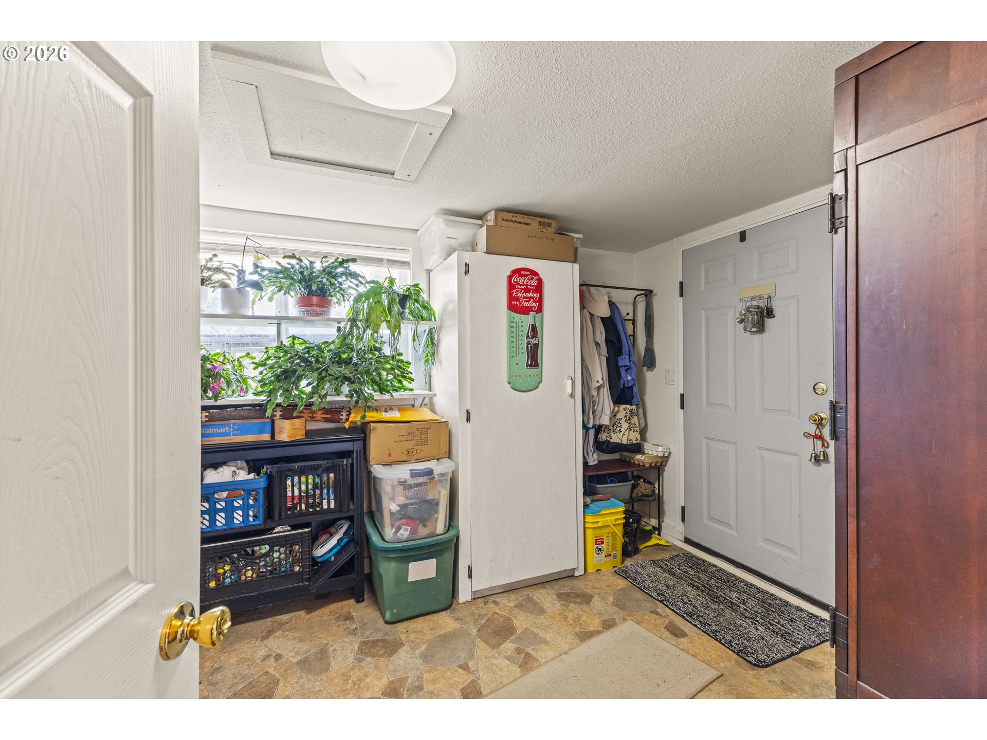 131 Bender St Property Photo 22