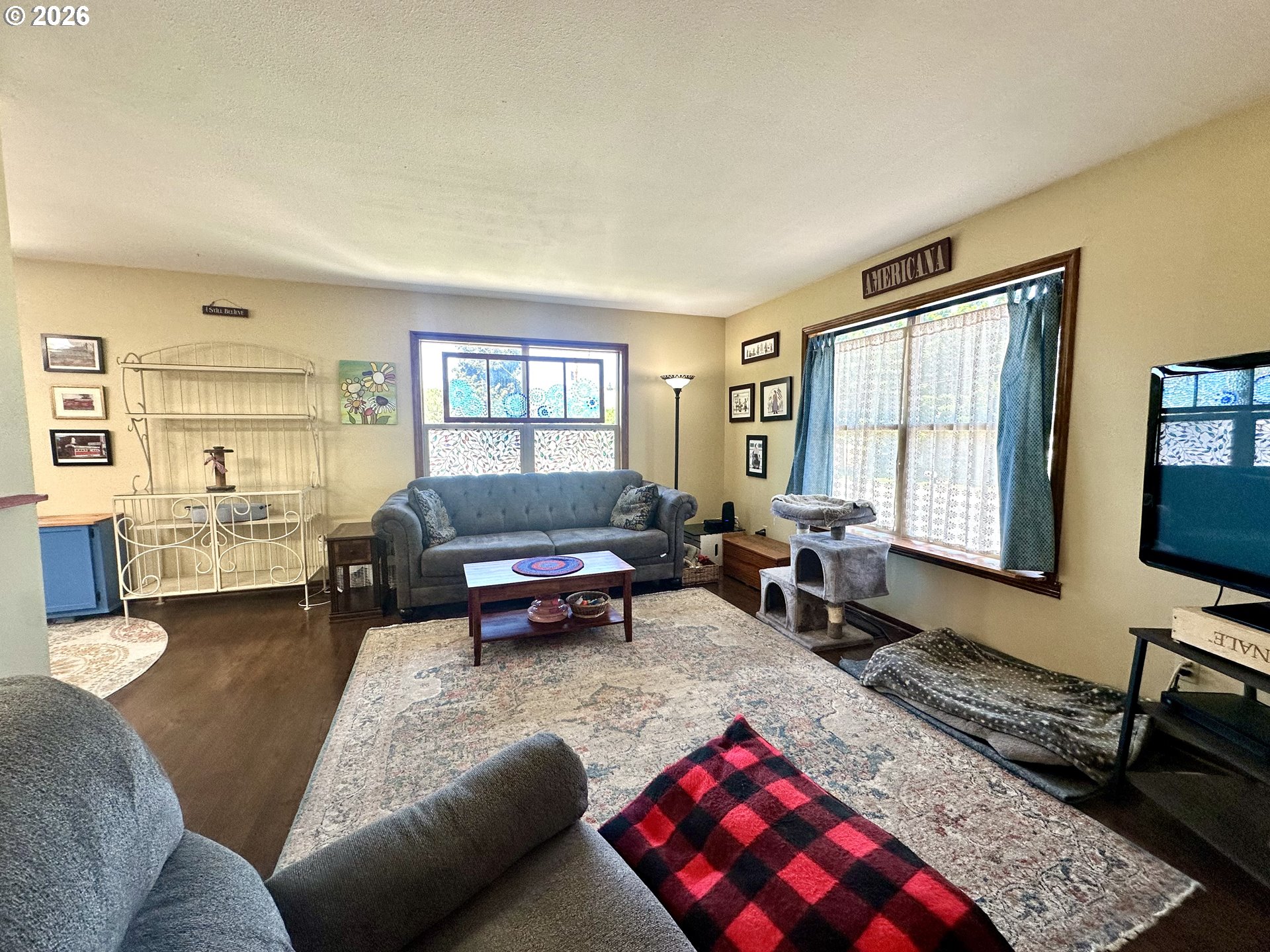 925 East St Property Photo 18