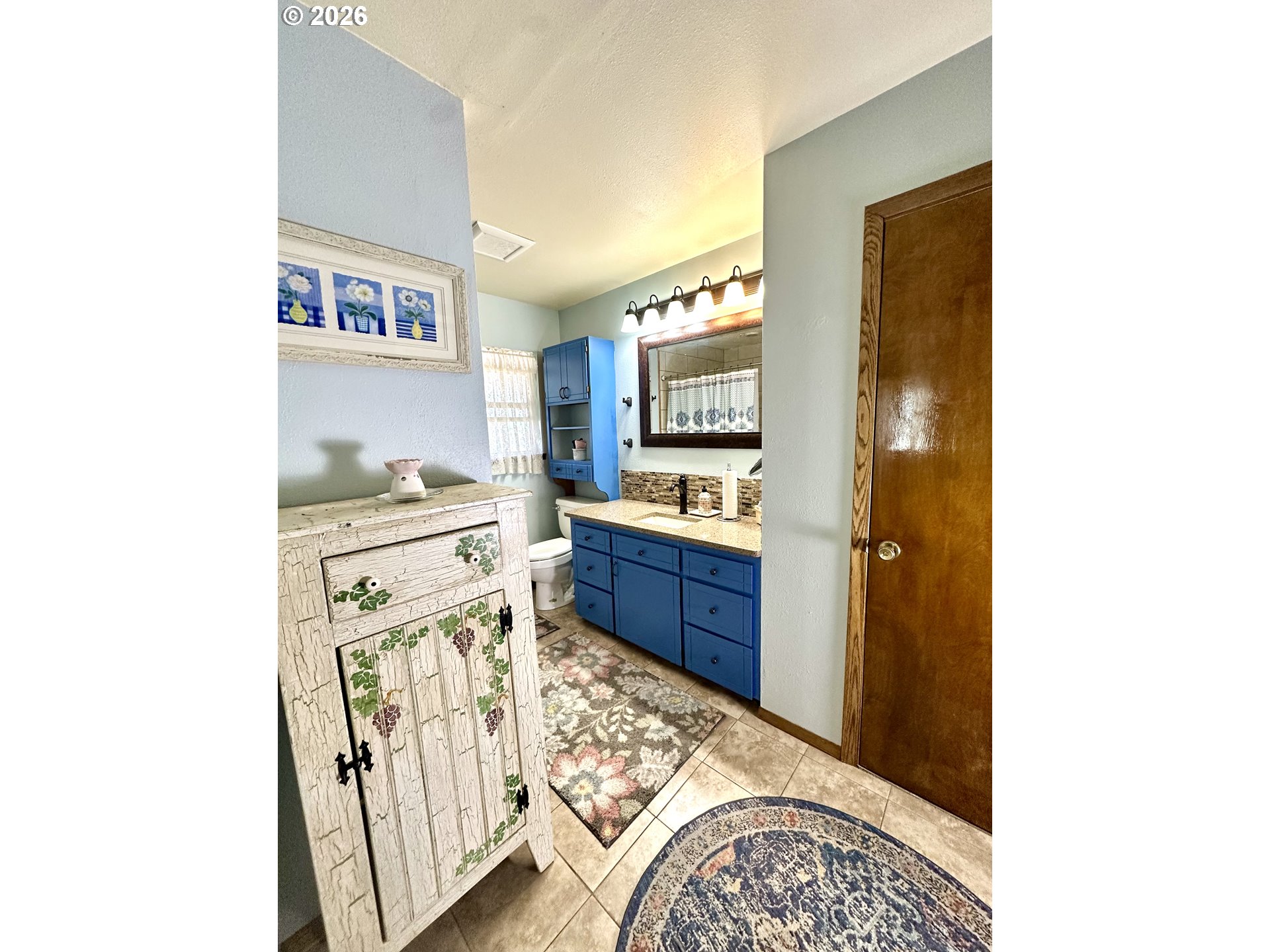 925 East St Property Photo 19