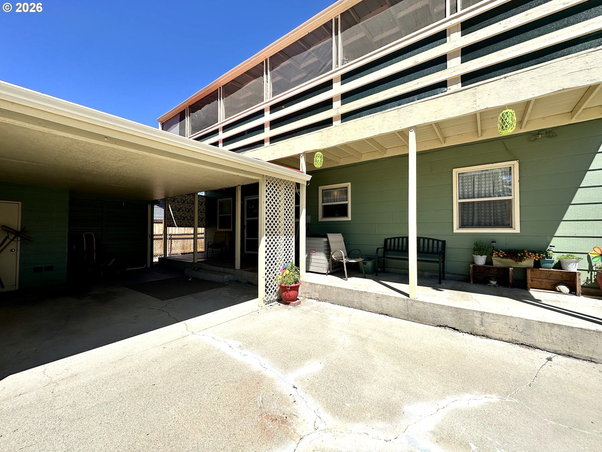 925 East St Property Photo 41