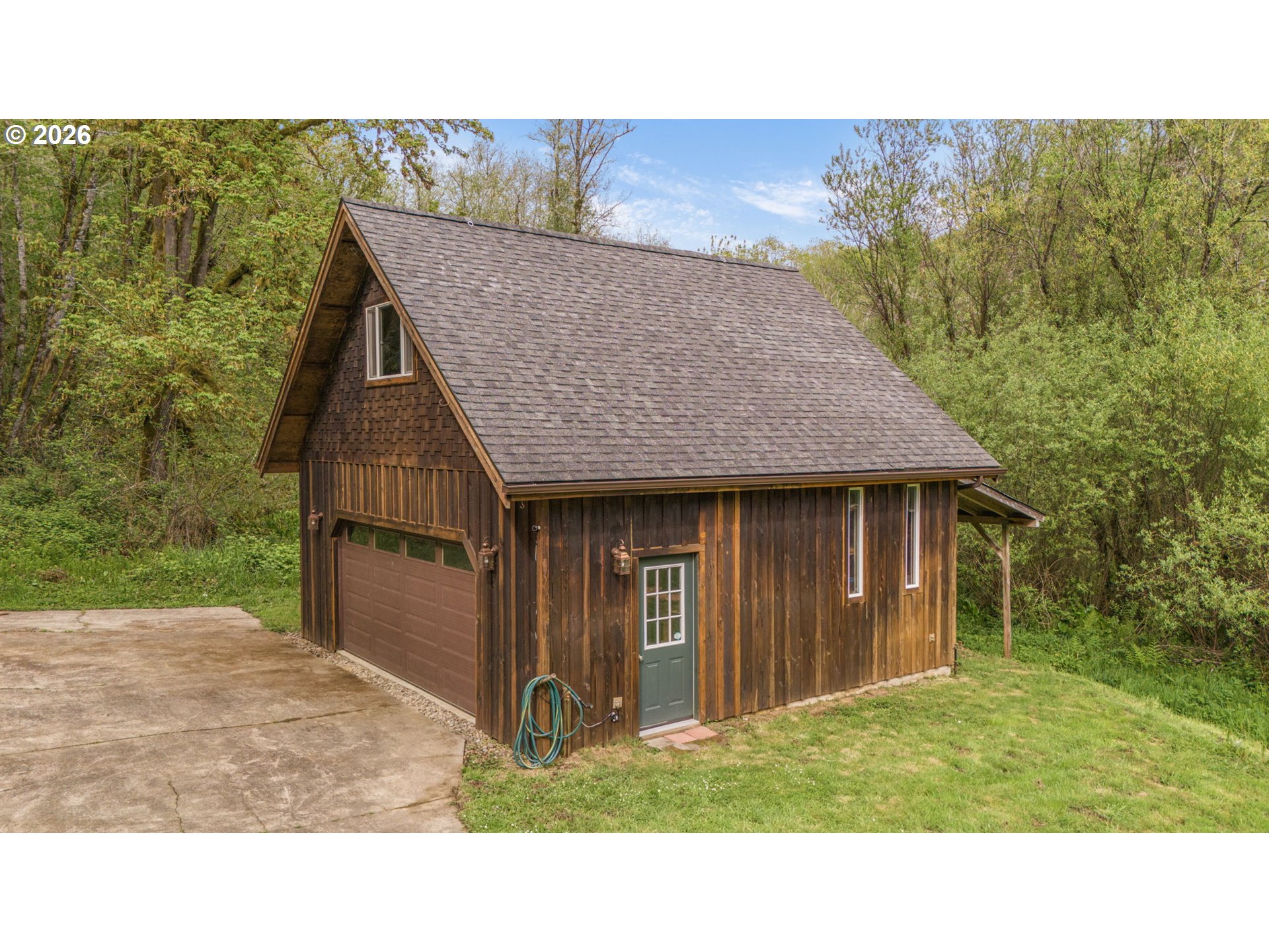 93537 Deadwood Creek Rd Property Photo 4