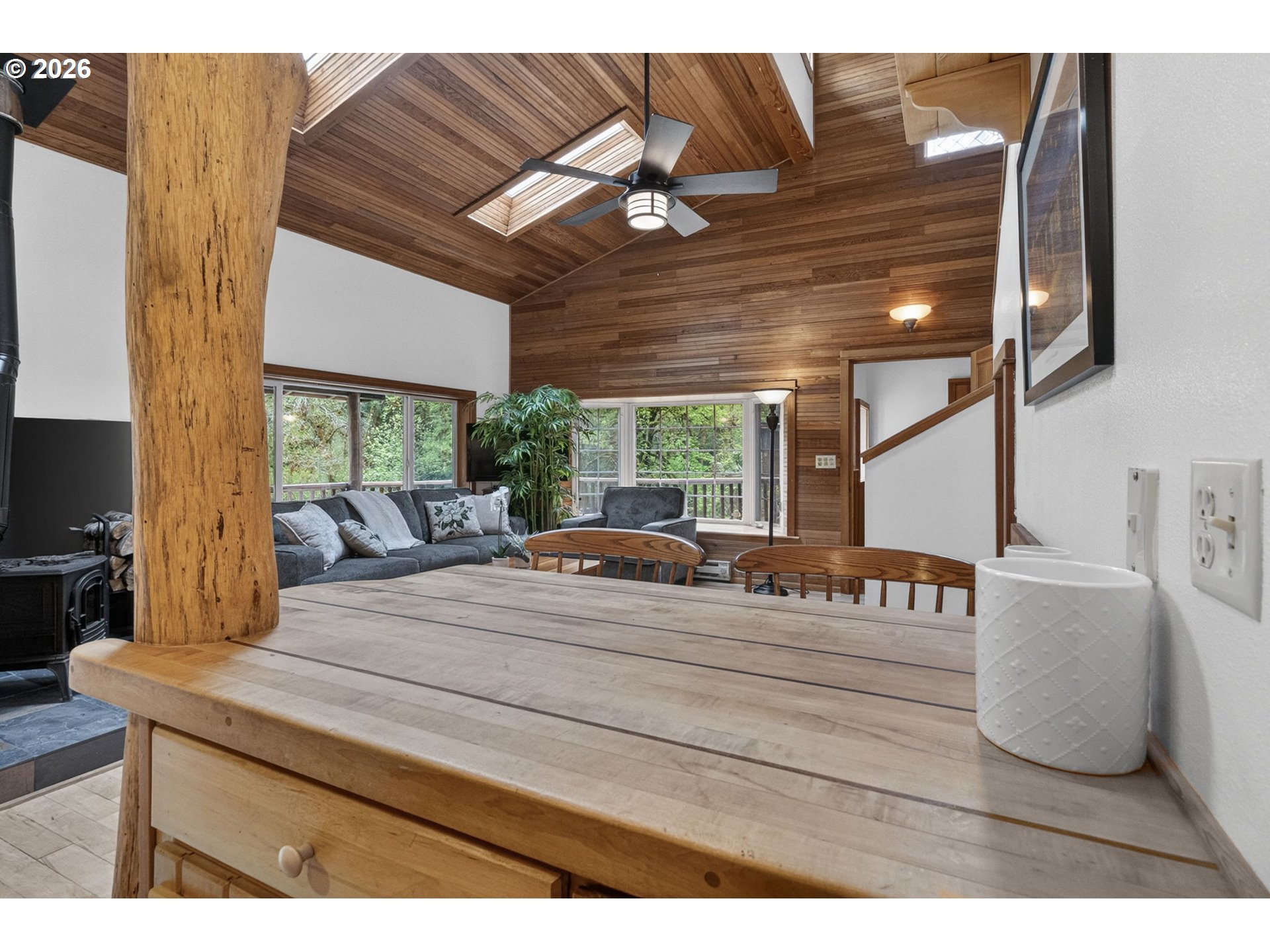 93537 Deadwood Creek Rd Property Photo 12