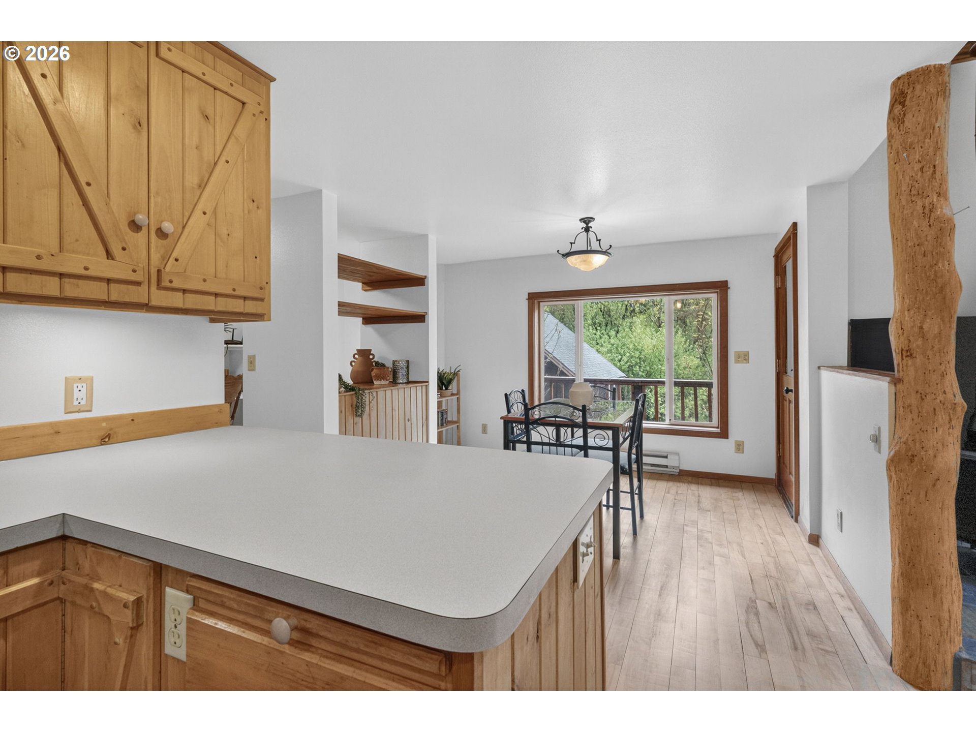93537 Deadwood Creek Rd Property Photo 13