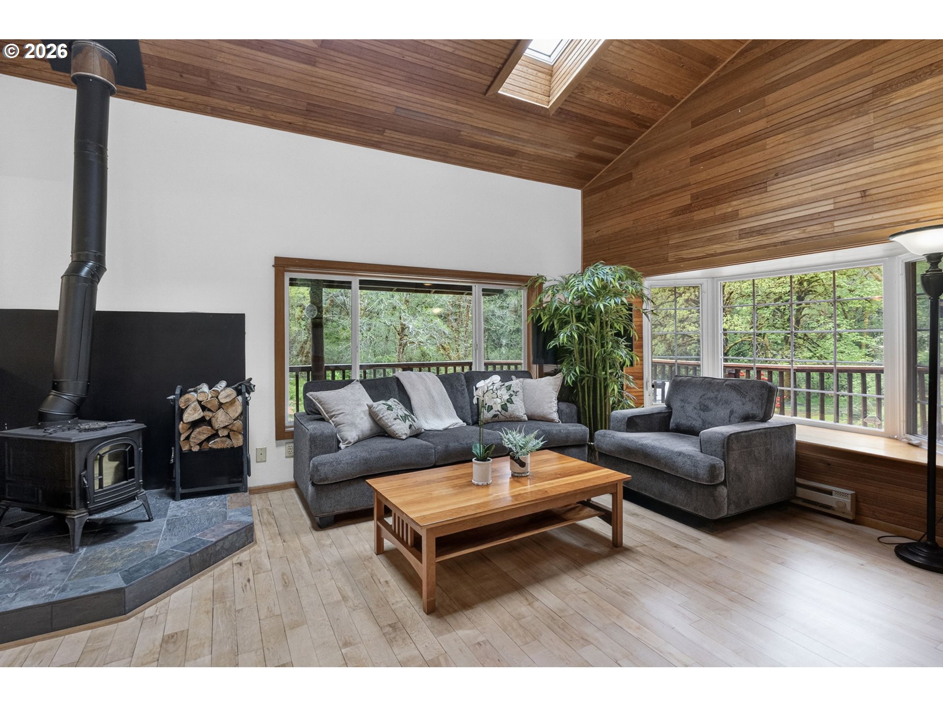 93537 Deadwood Creek Rd Property Photo 20