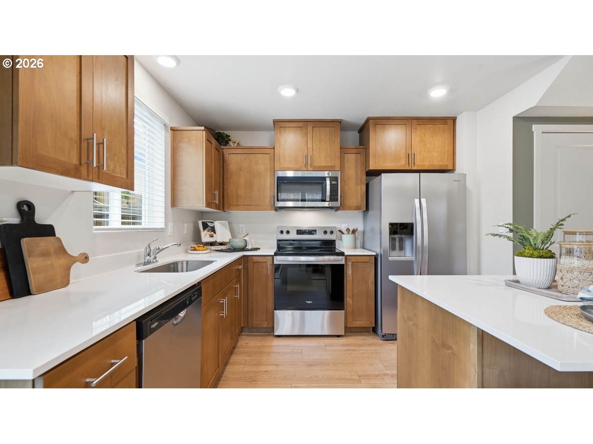 1407 Se Rosefinch Ave Property Photo 10