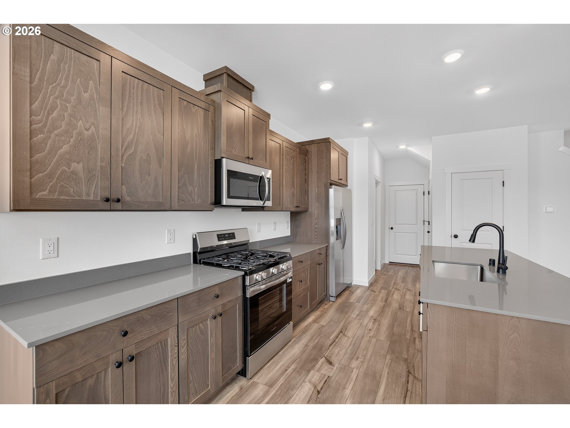 2325 Ash St Property Photo 14