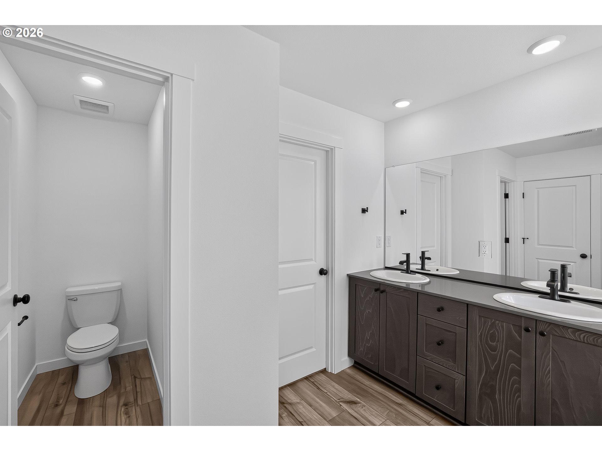 2325 Ash St Property Photo 21