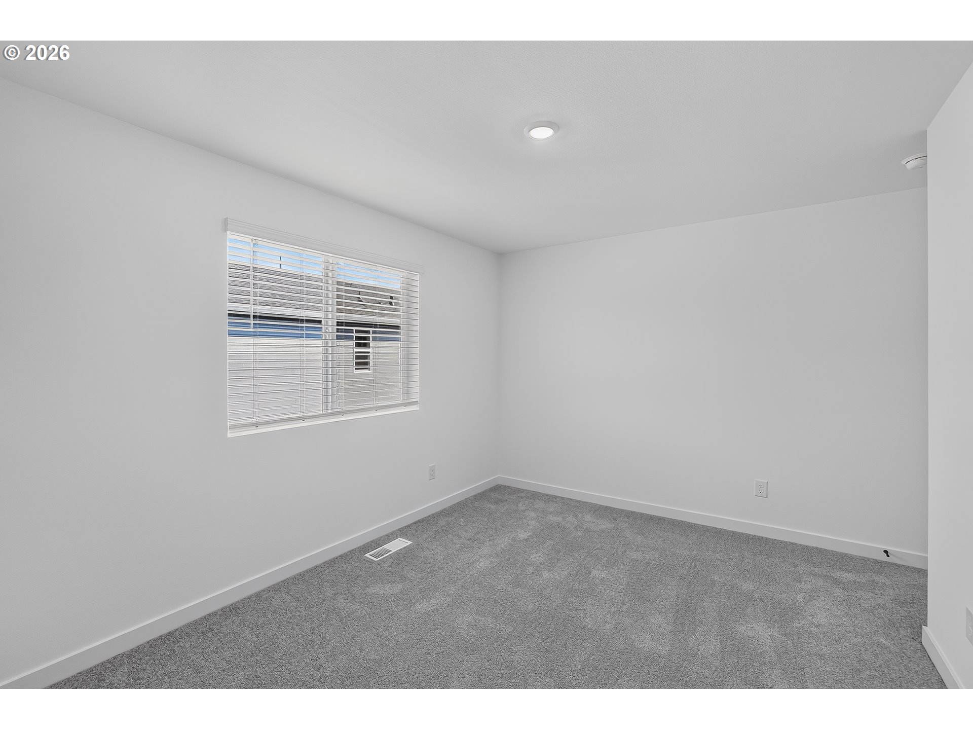 2325 Ash St Property Photo 24