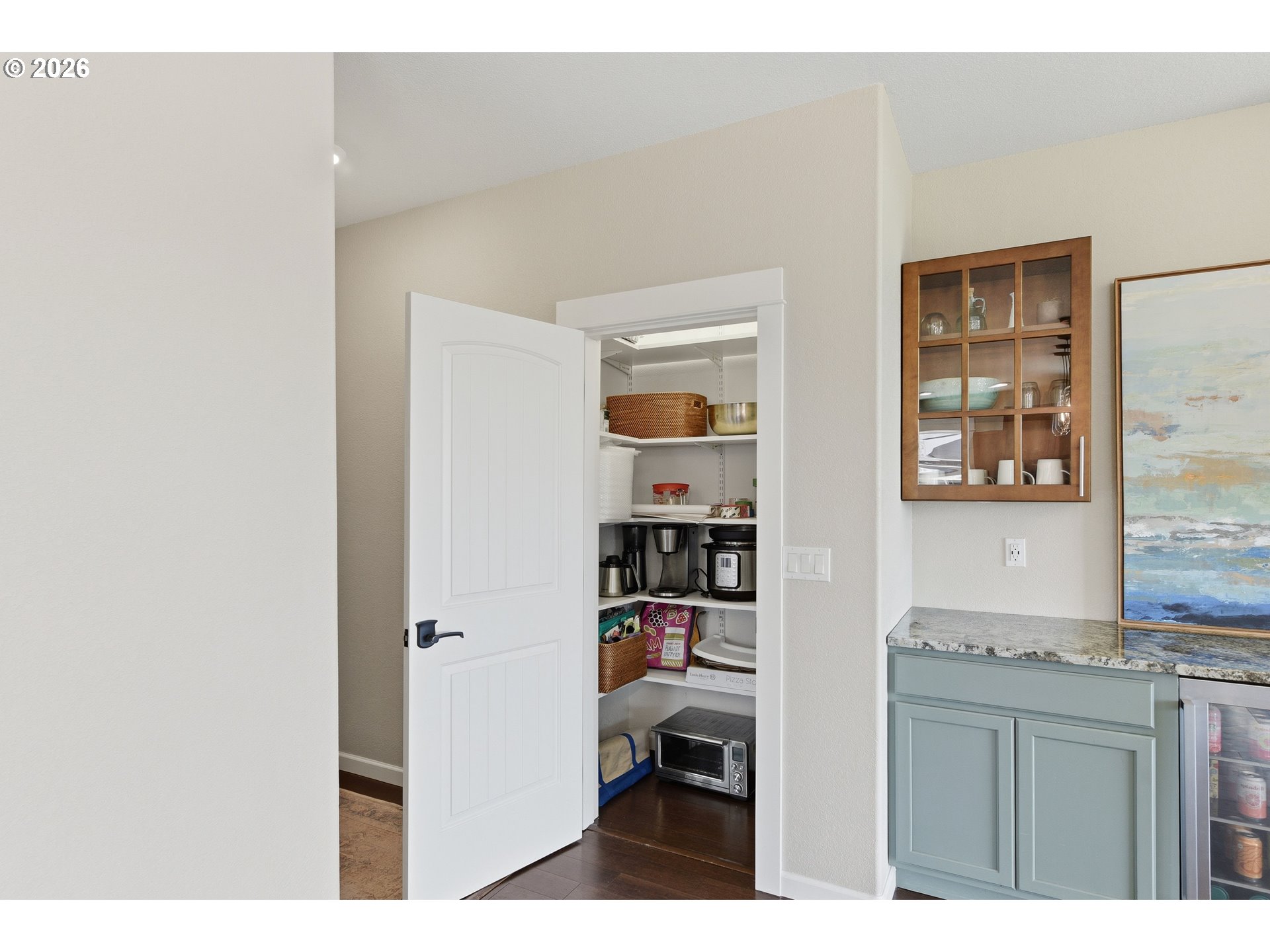 1611 Ash St Property Photo 8