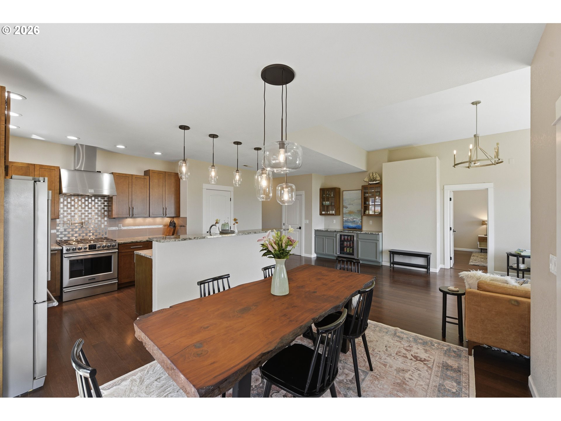 1611 Ash St Property Photo 11