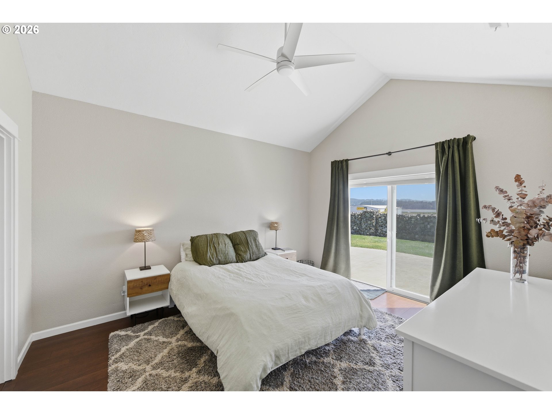 1611 Ash St Property Photo 18