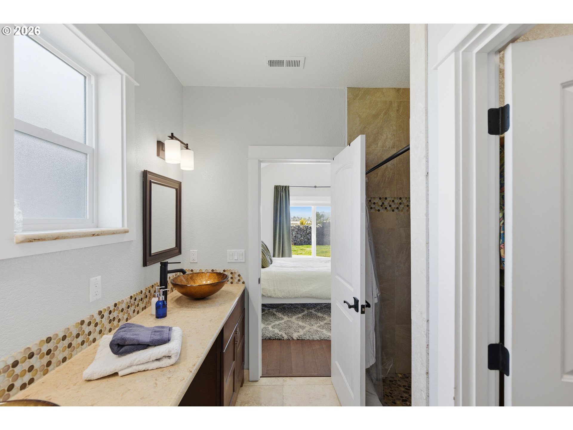 1611 Ash St Property Photo 22