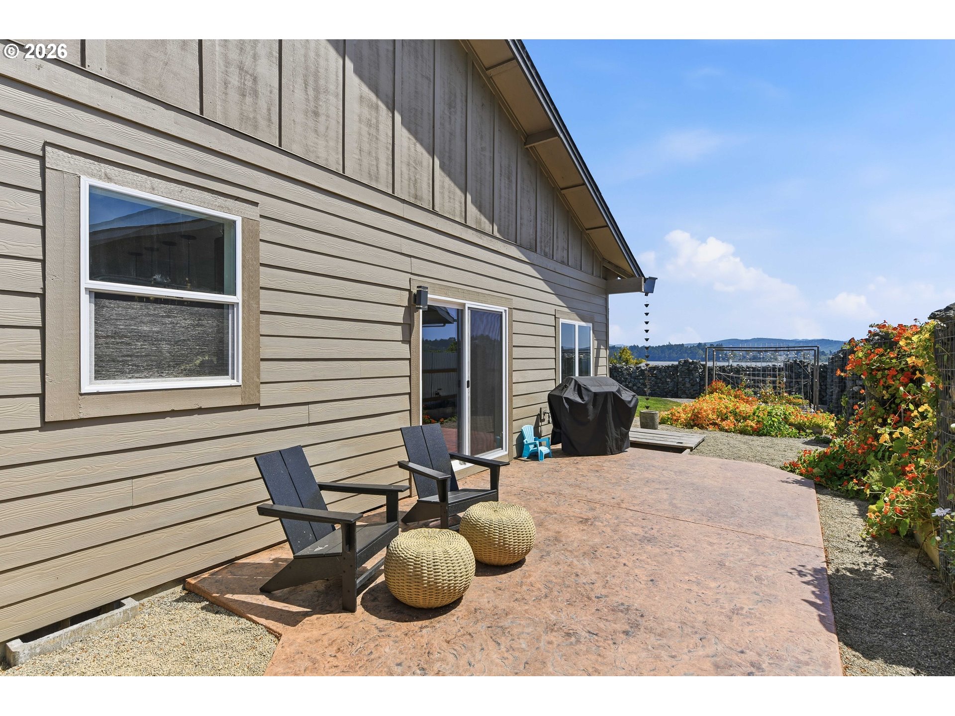 1611 Ash St Property Photo 35